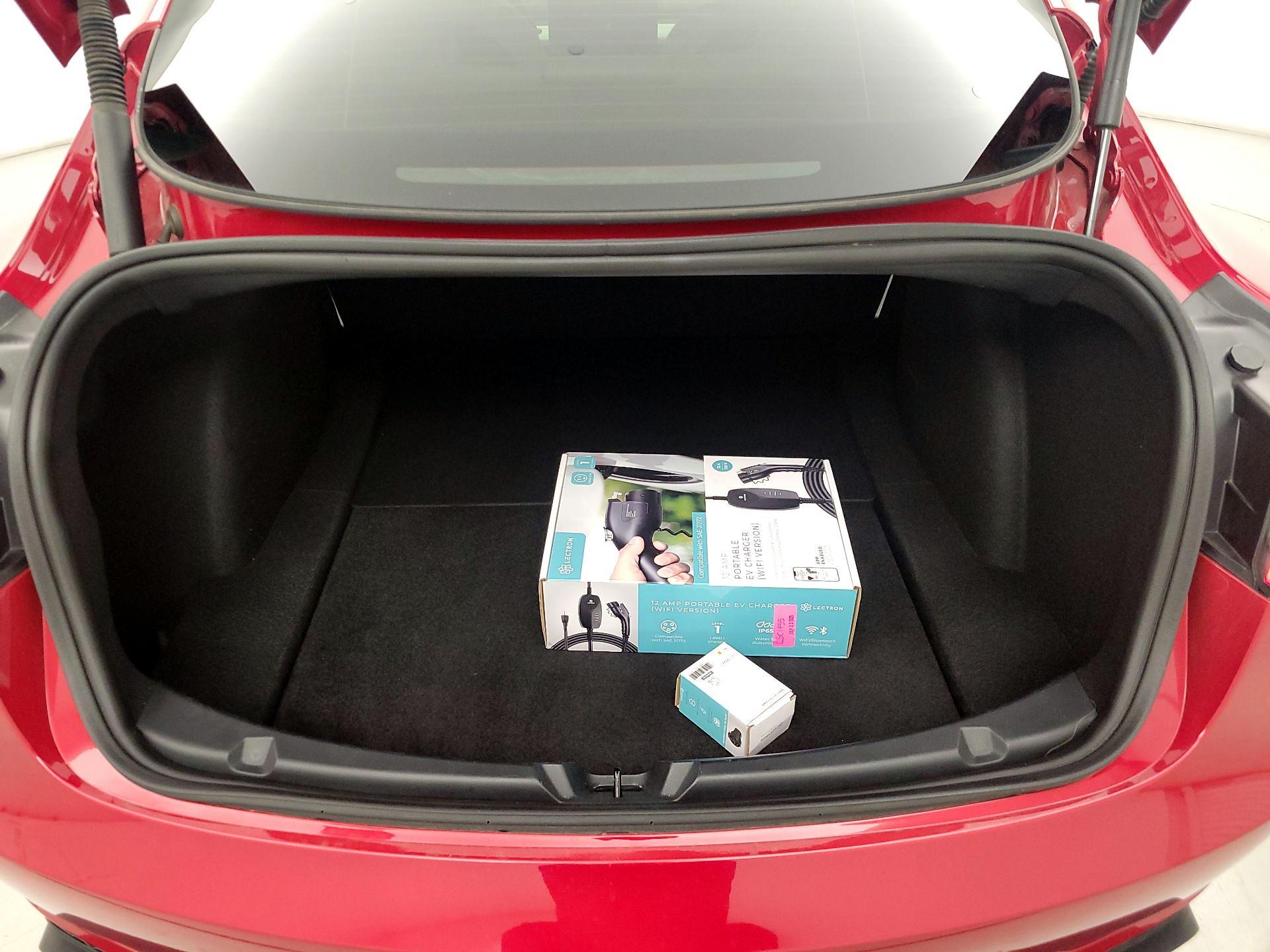 Thumbnail: 2023 Tesla Model 3 - 19