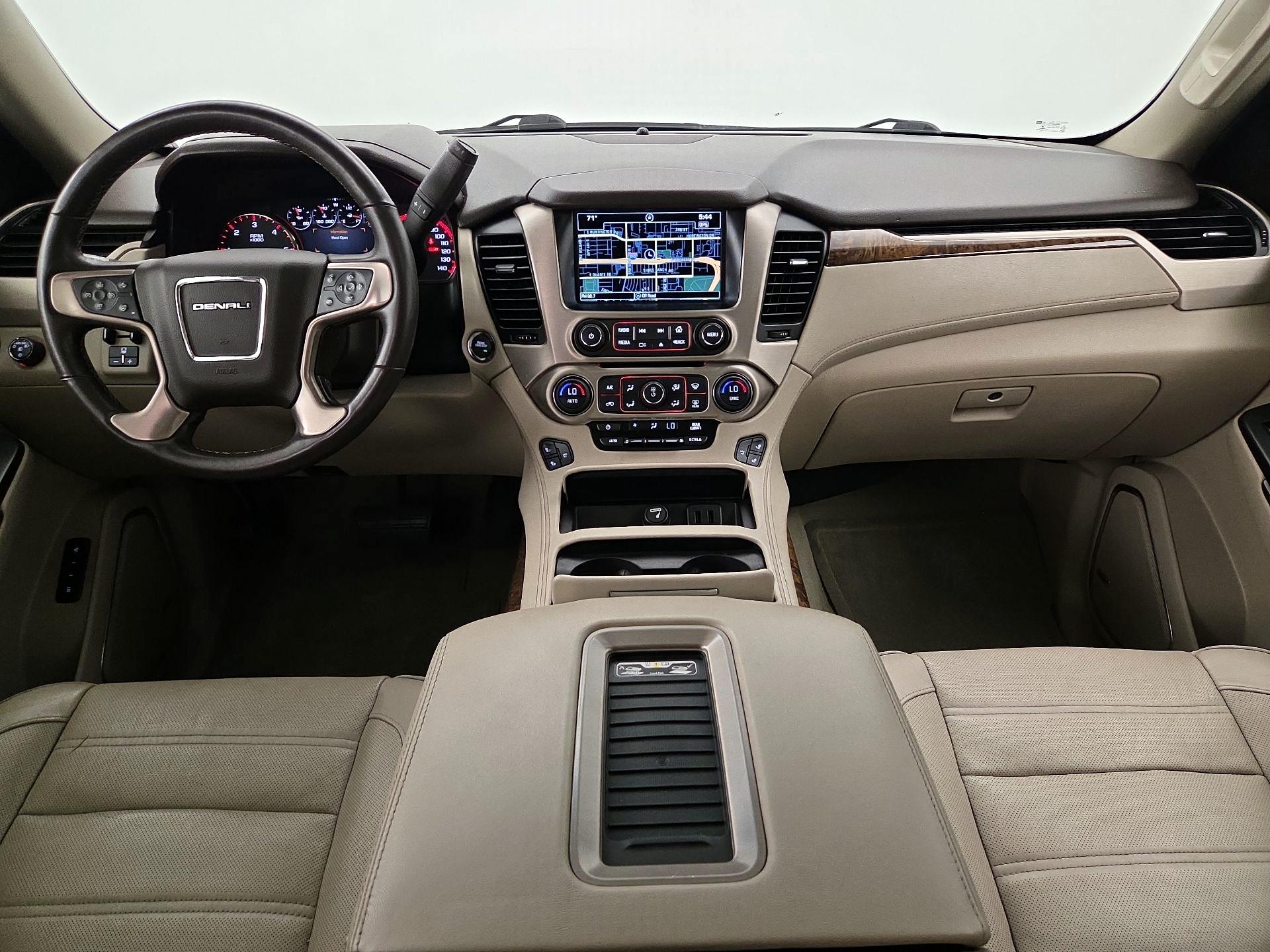 Thumbnail: 2016 GMC Yukon XL - 9
