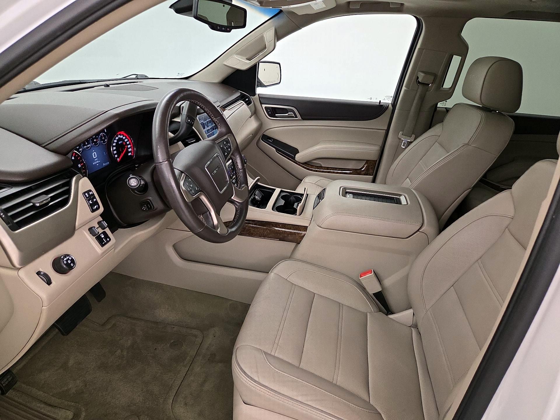 Thumbnail: 2016 GMC Yukon XL - 11