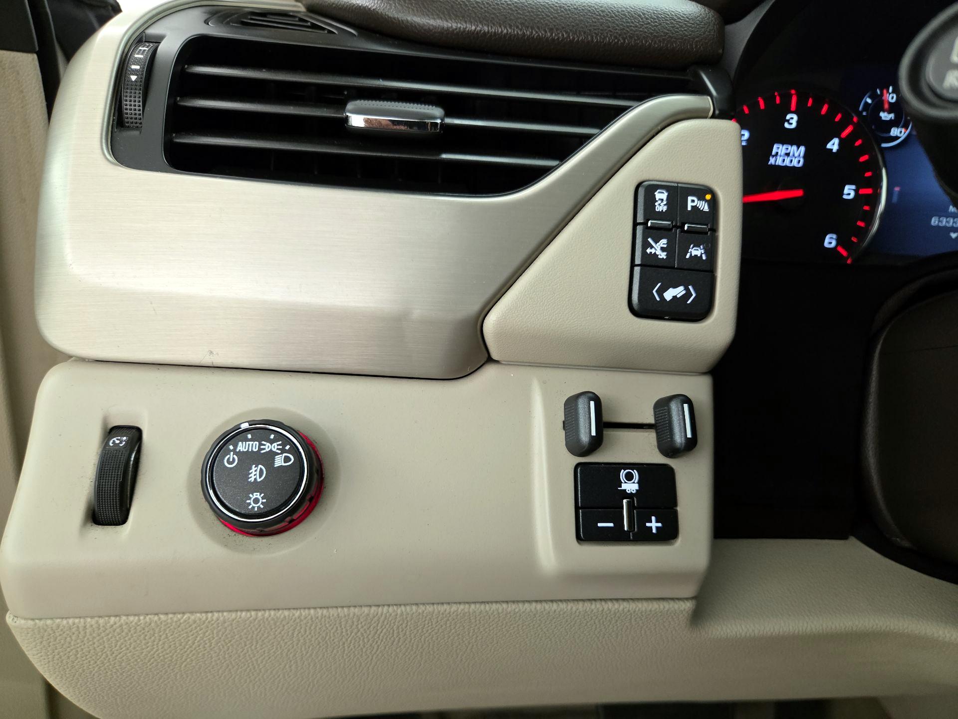 Thumbnail: 2016 GMC Yukon XL - 13