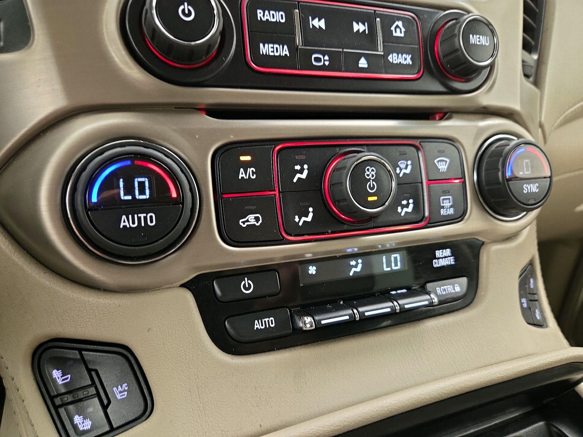 Thumbnail: 2016 GMC Yukon XL - 17