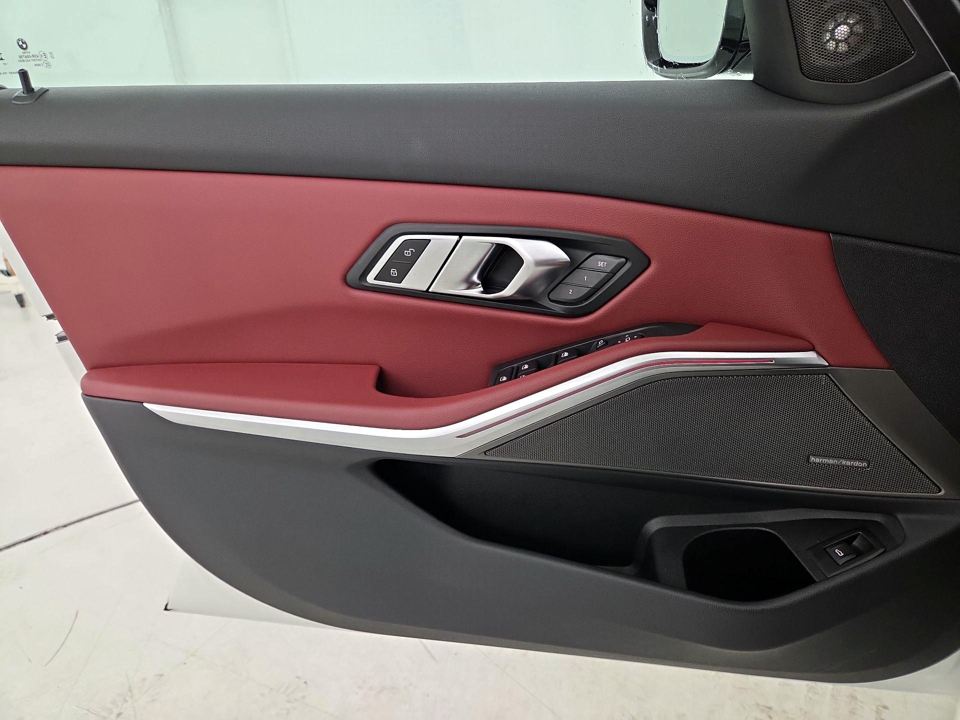 Thumbnail: 2023 BMW 3 Series - 12