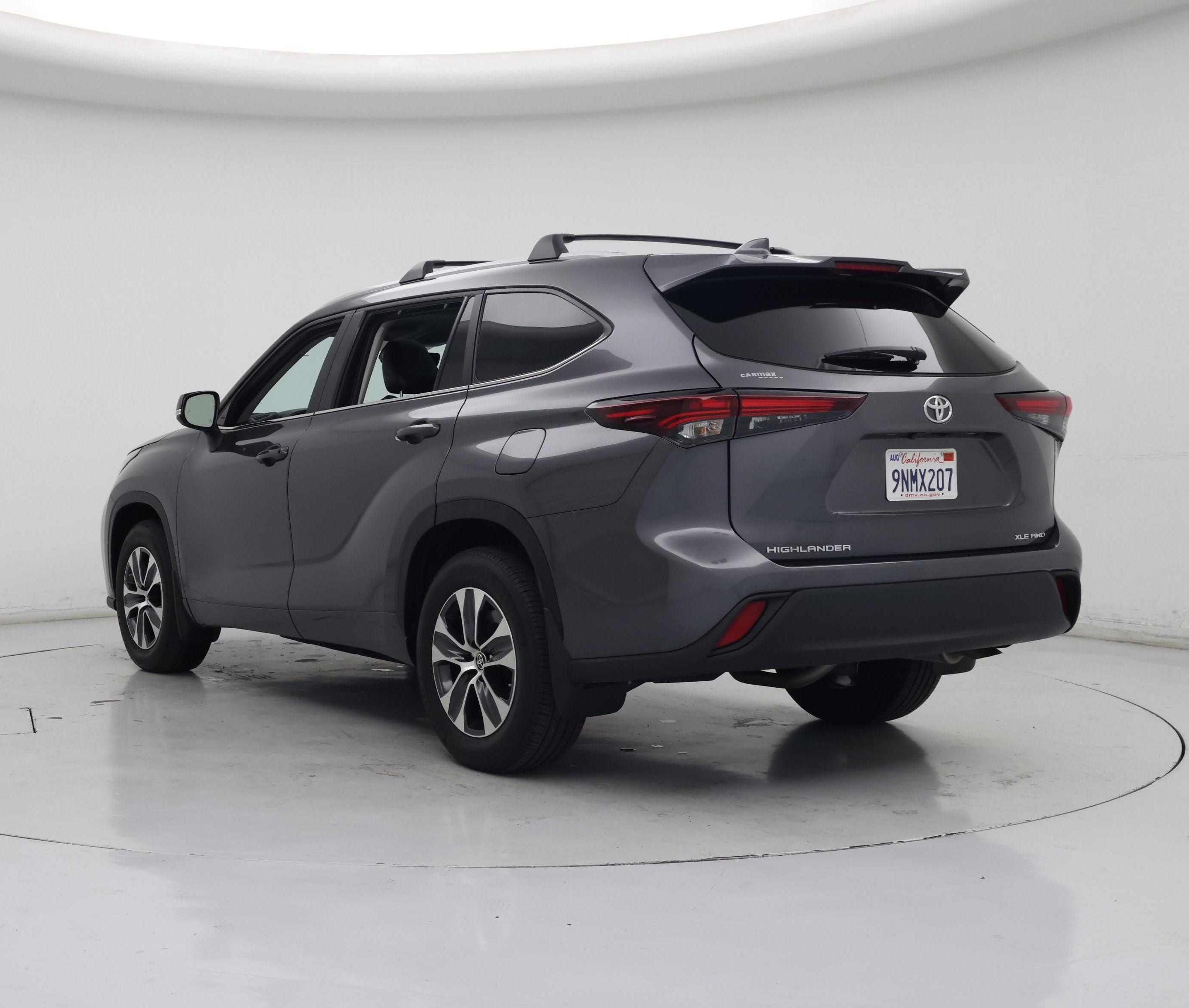 Thumbnail: 2024 Toyota Highlander - 2