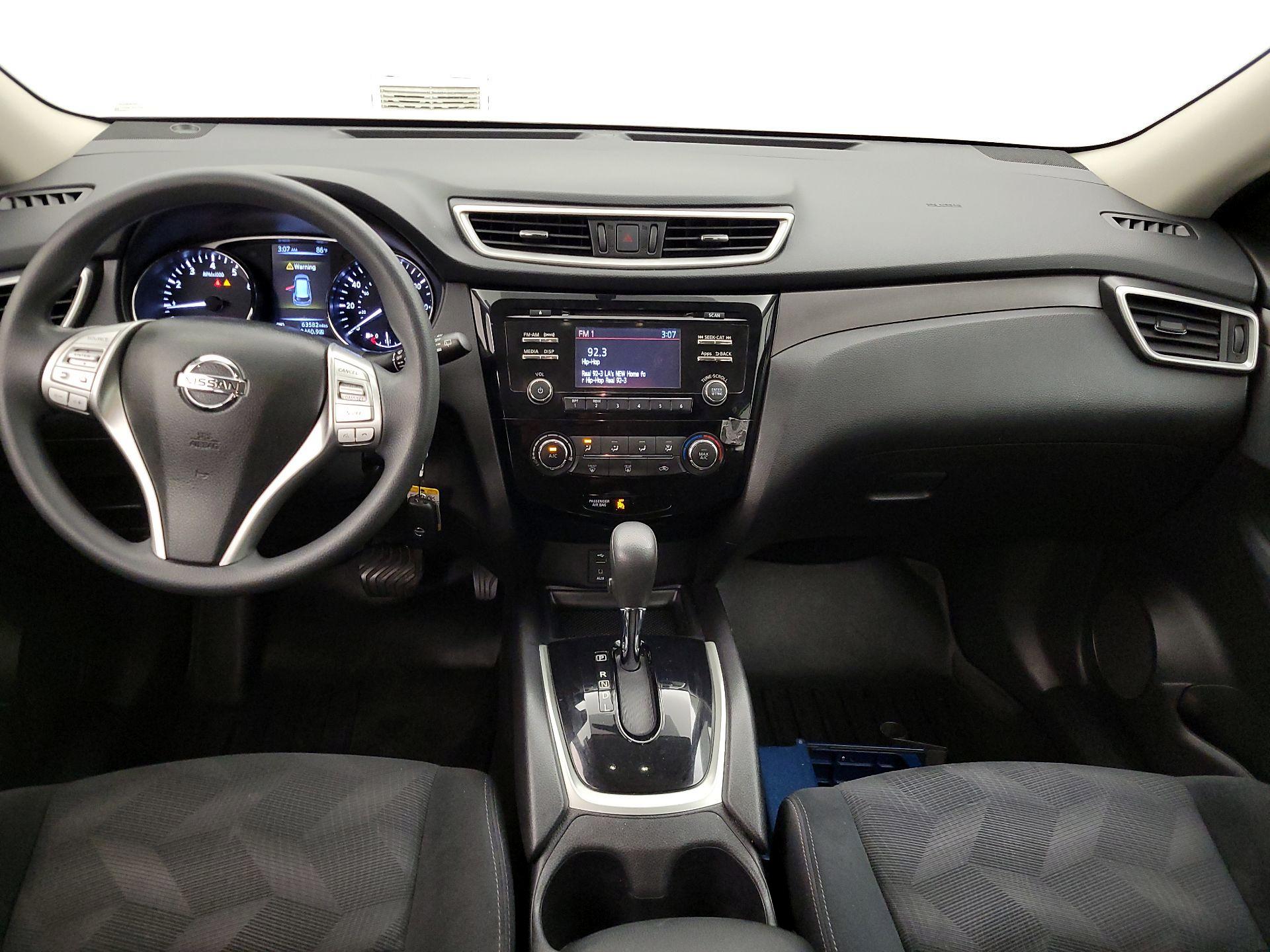 Thumbnail: 2015 Nissan Rogue - 9