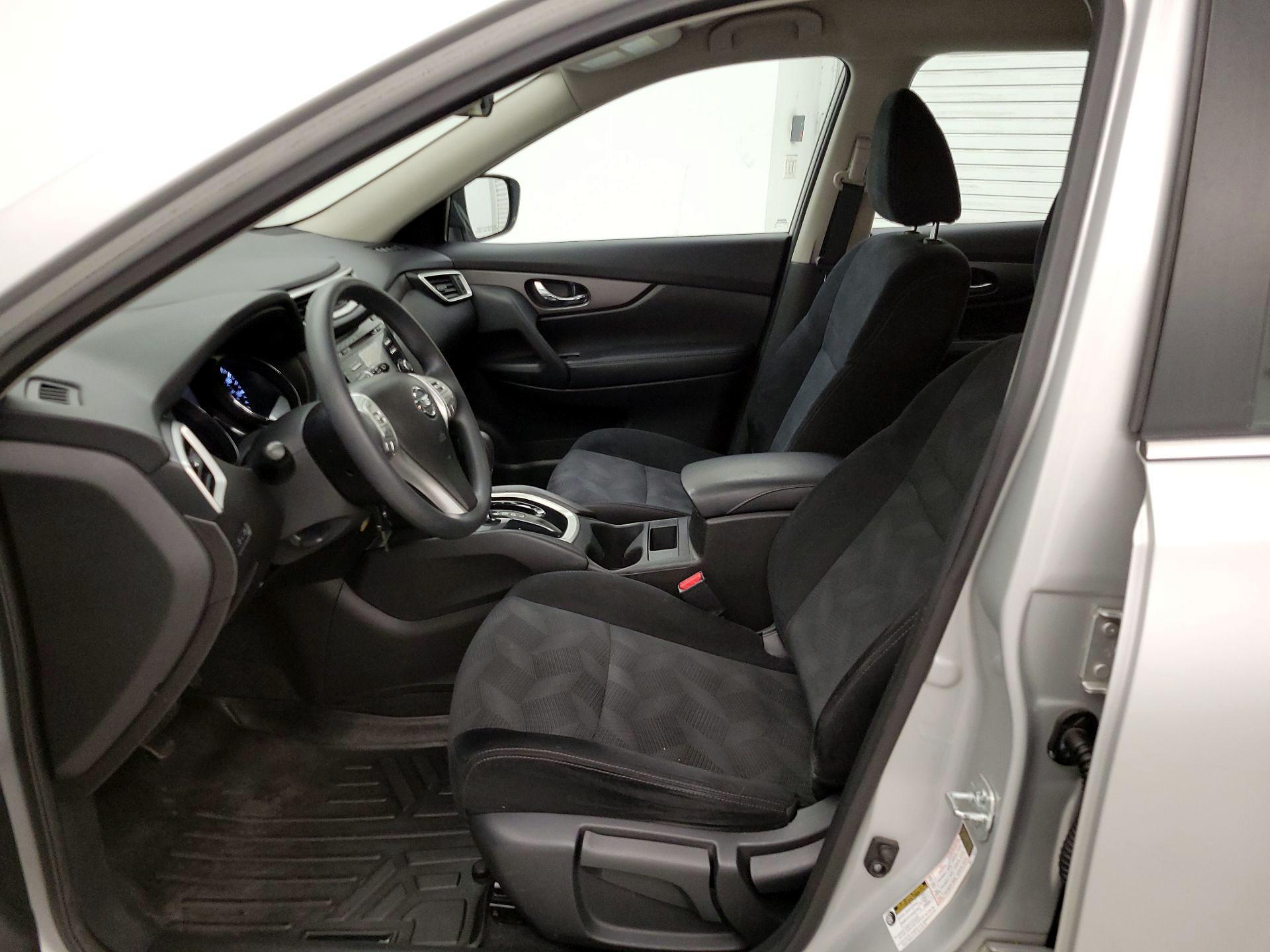 Thumbnail: 2015 Nissan Rogue - 11