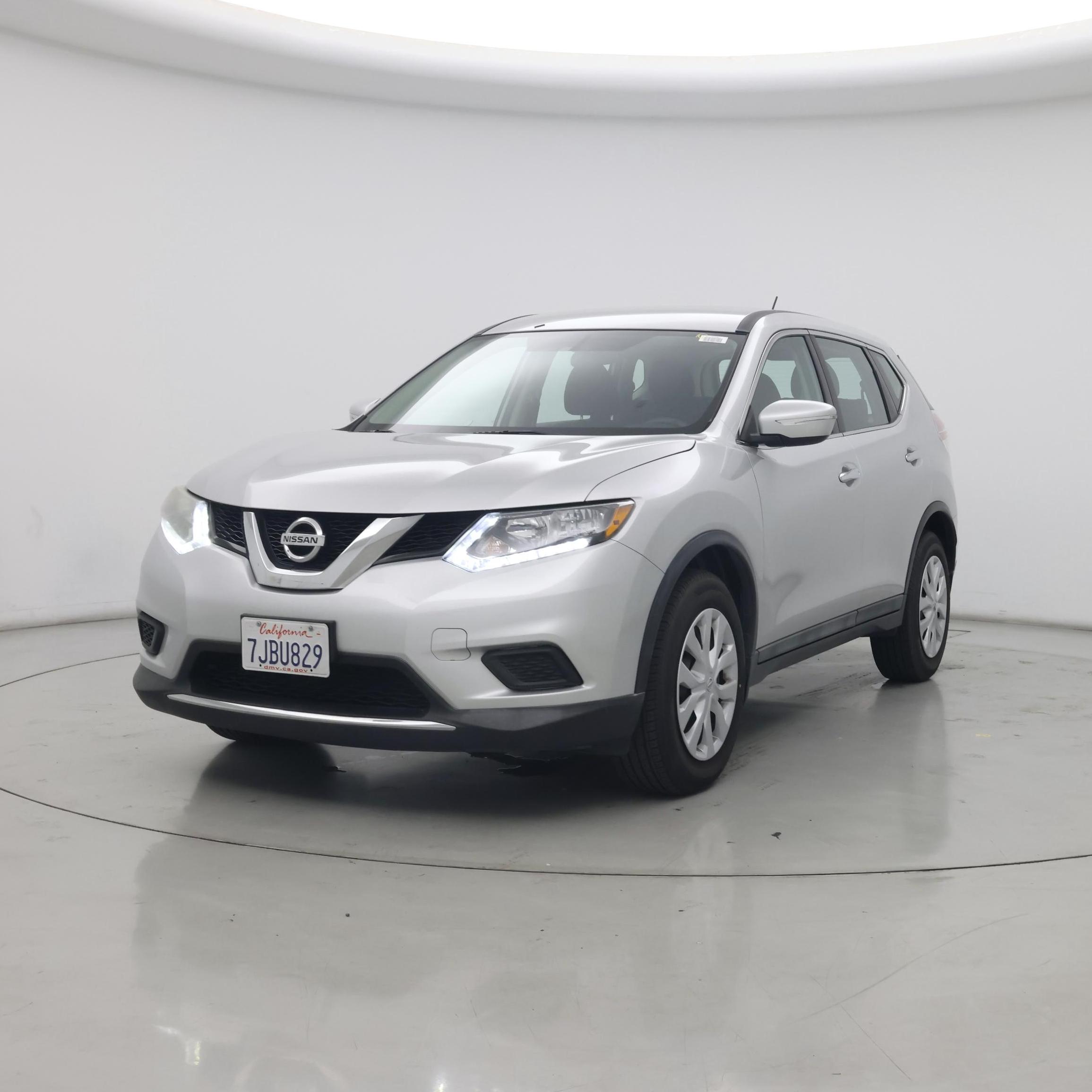 Thumbnail: 2015 Nissan Rogue - 4