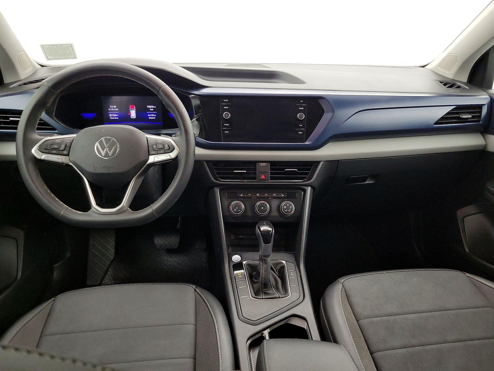 Thumbnail: 2022 Volkswagen Taos - 9