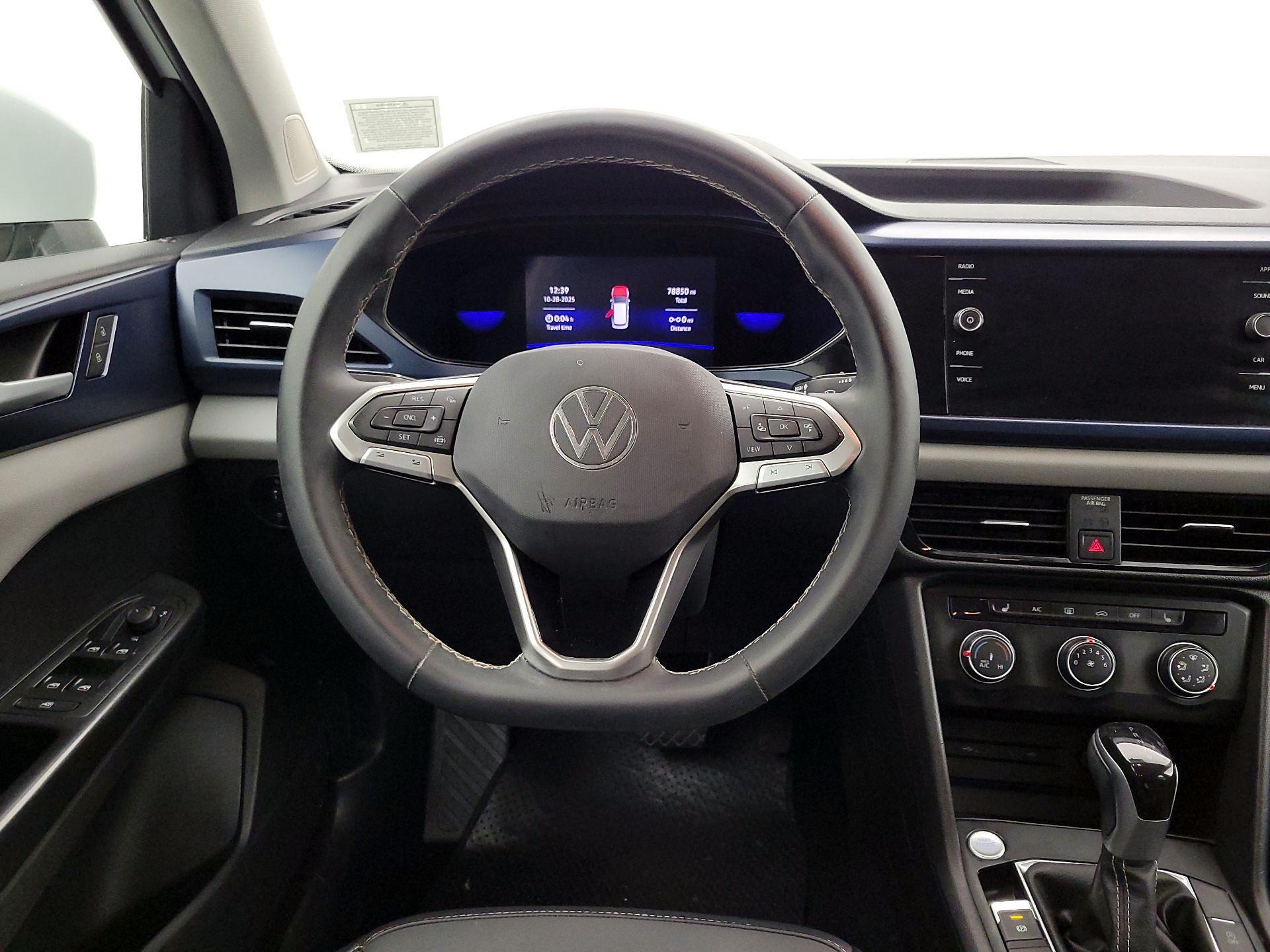 Thumbnail: 2022 Volkswagen Taos - 10