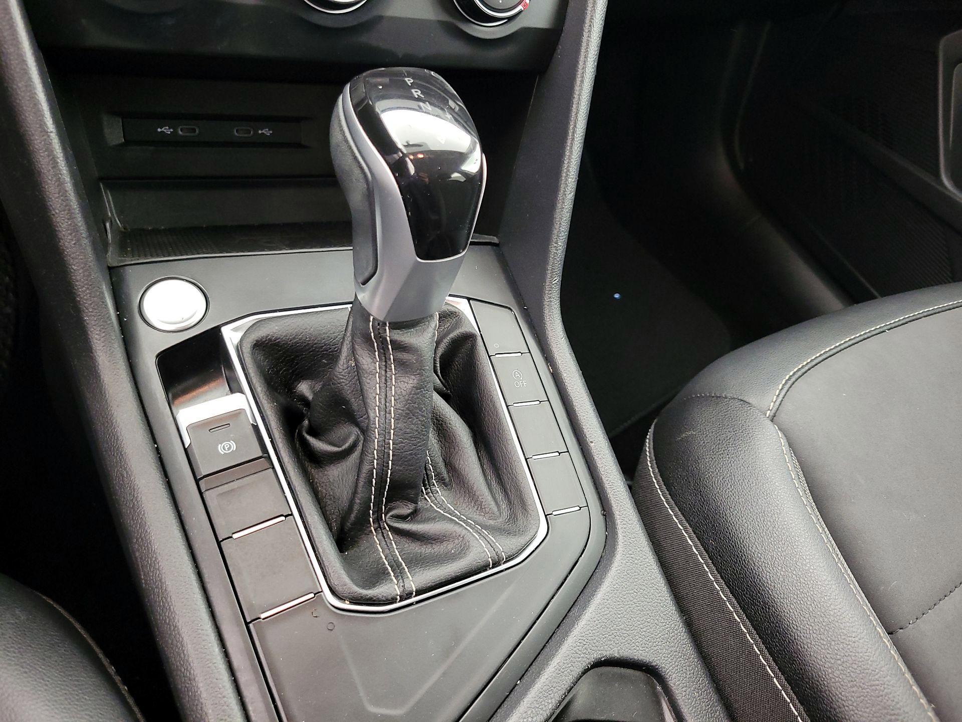 Thumbnail: 2022 Volkswagen Taos - 17