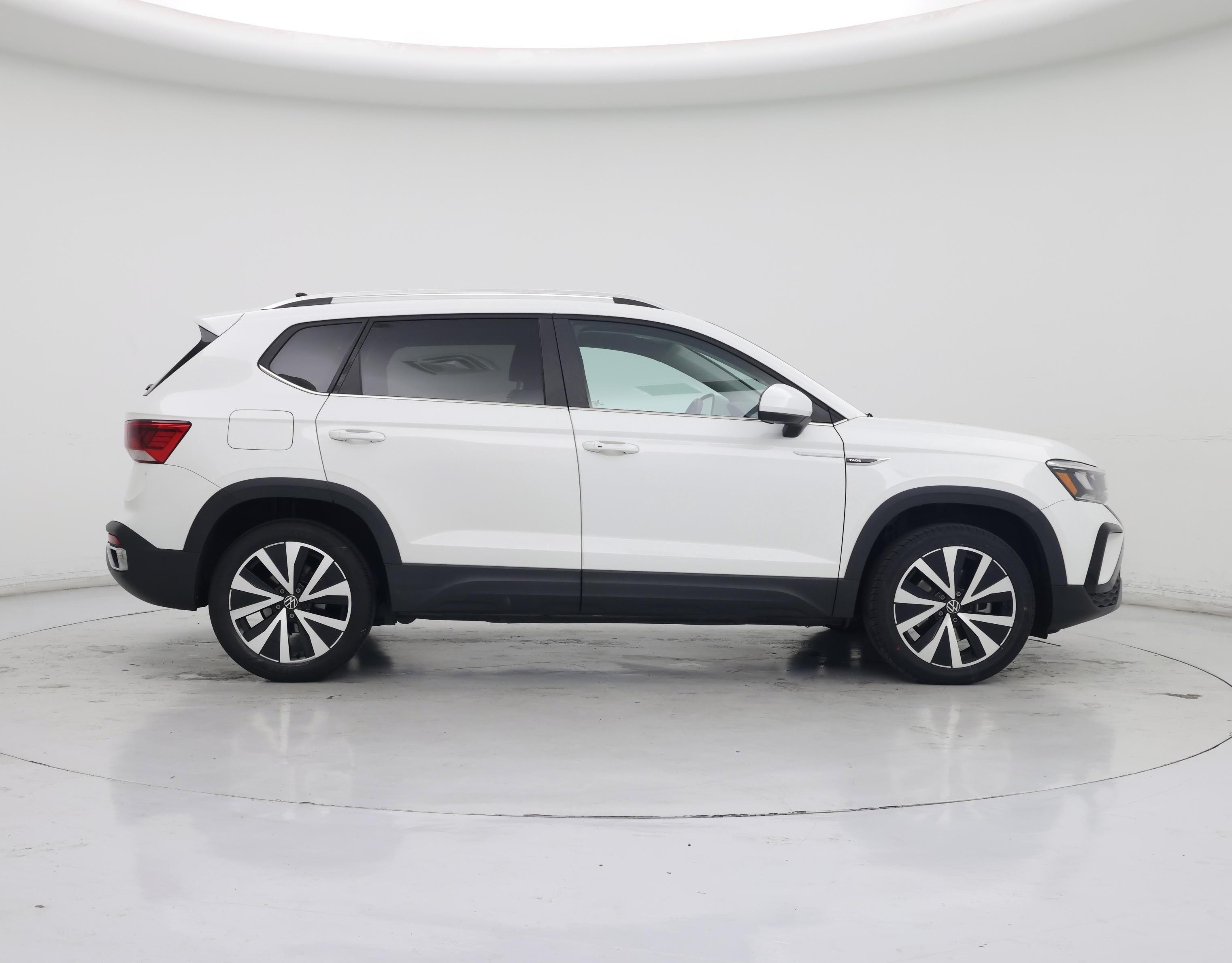 Thumbnail: 2022 Volkswagen Taos - 7