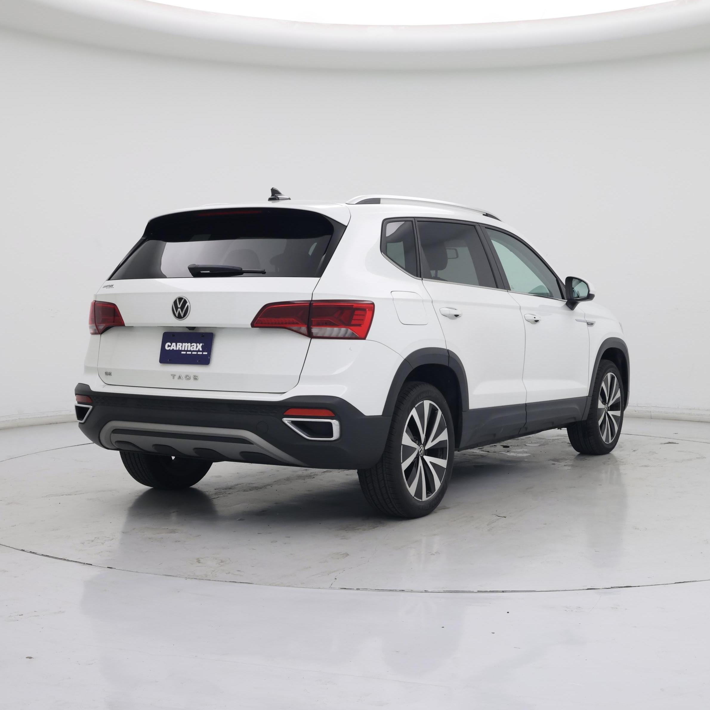 Thumbnail: 2022 Volkswagen Taos - 8