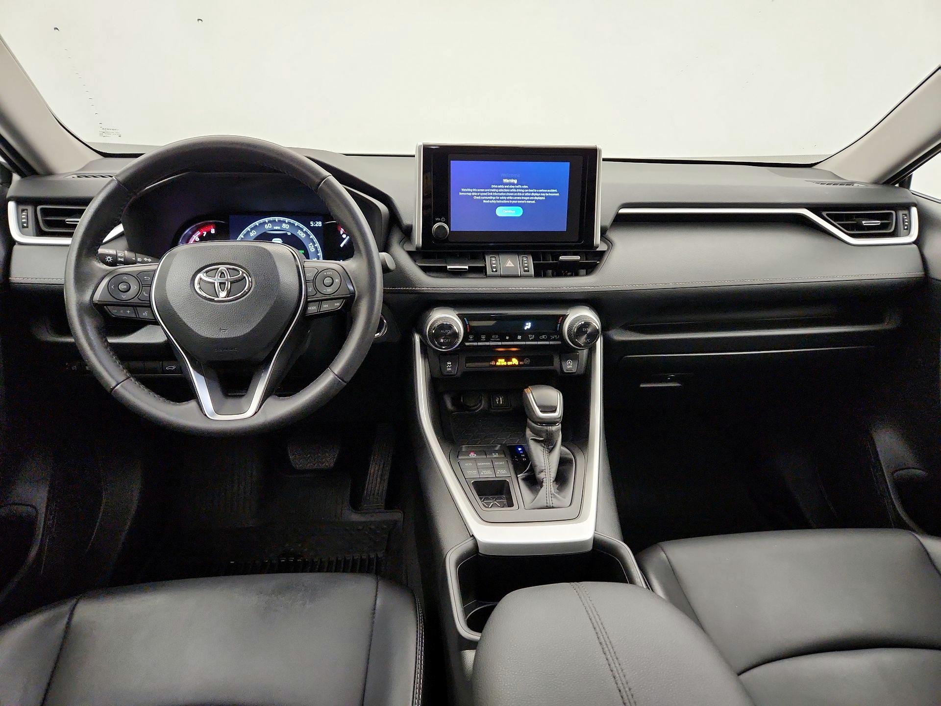 Thumbnail: 2024 Toyota RAV4 - 9