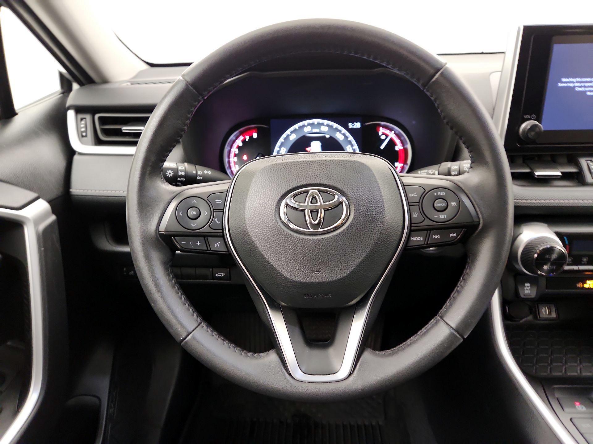 Thumbnail: 2024 Toyota RAV4 - 10