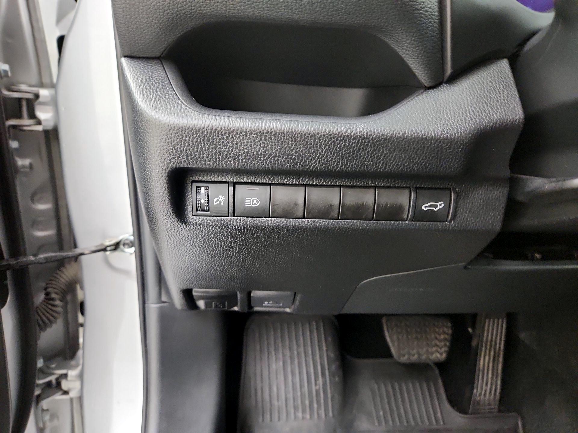 Thumbnail: 2024 Toyota RAV4 - 13