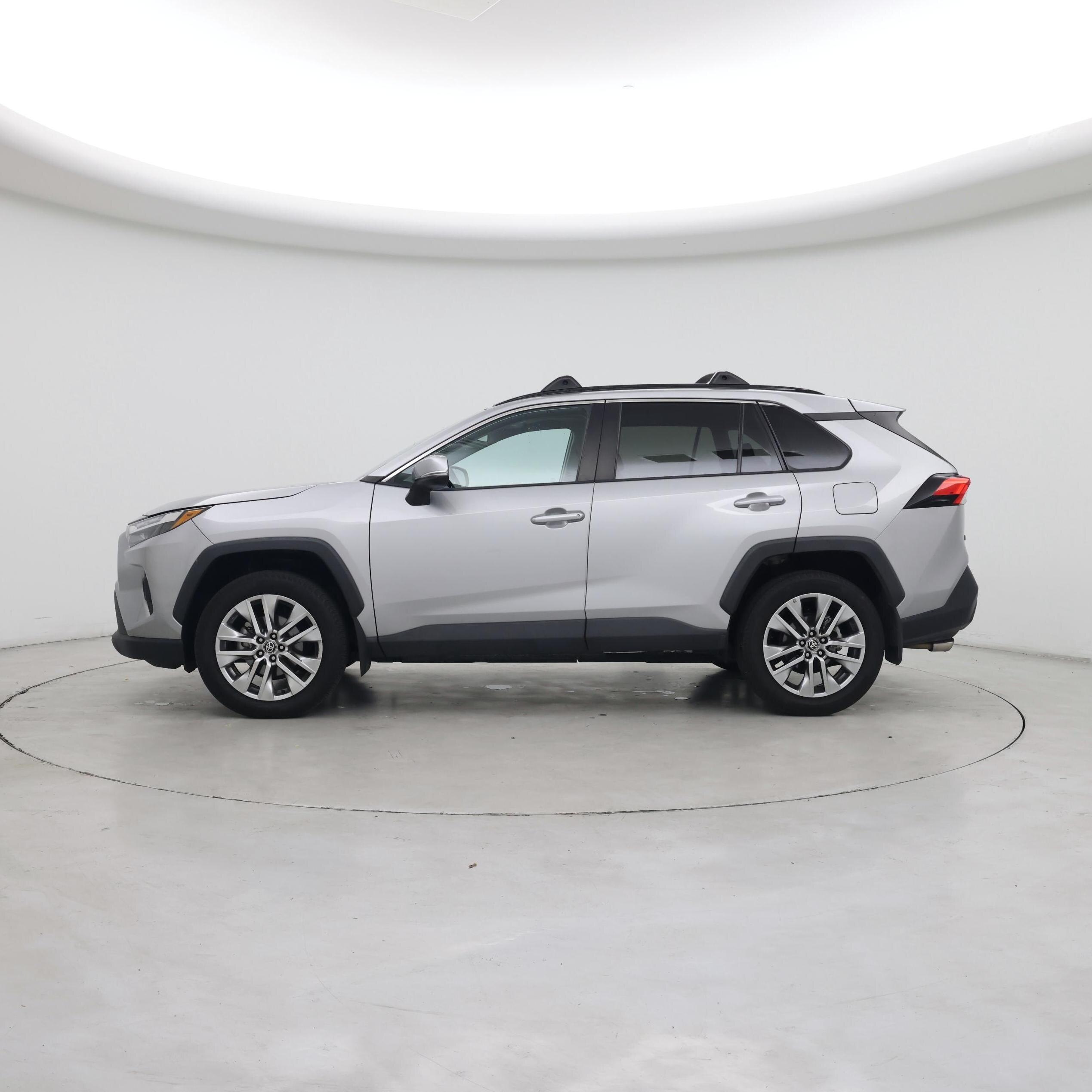 Thumbnail: 2024 Toyota RAV4 - 3