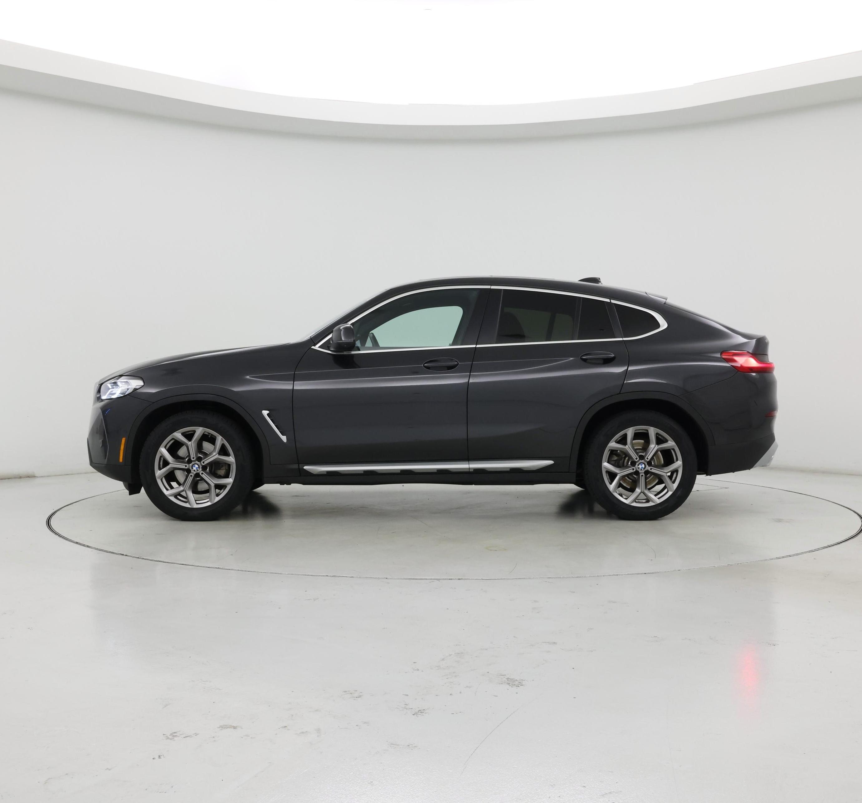 Thumbnail: 2023 BMW X4 - 3