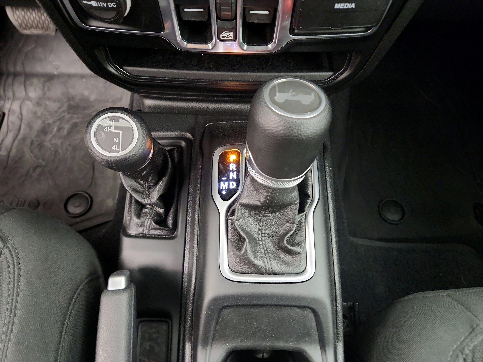 Thumbnail: 2020 Jeep Wrangler - 17