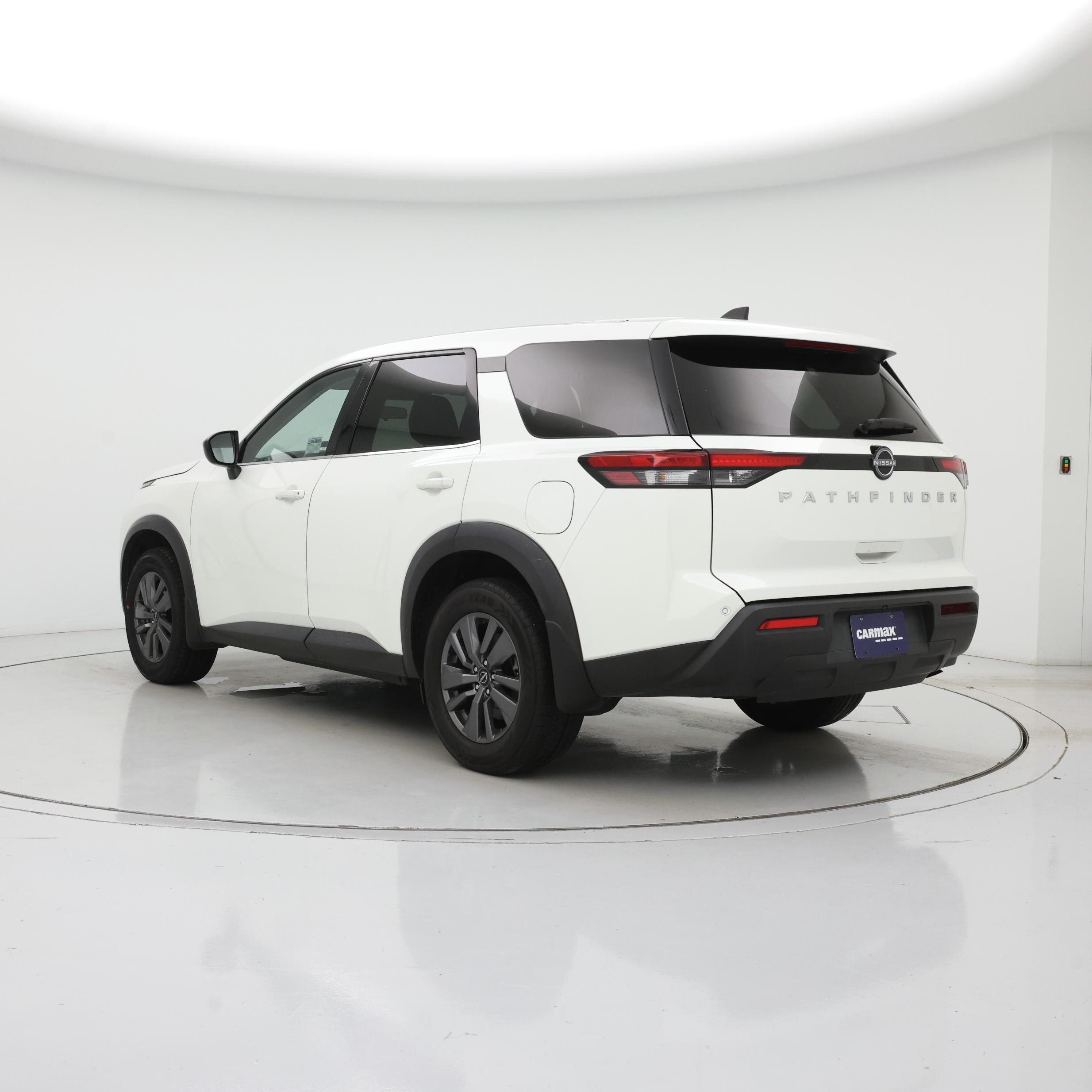 Thumbnail: 2024 Nissan Pathfinder - 2