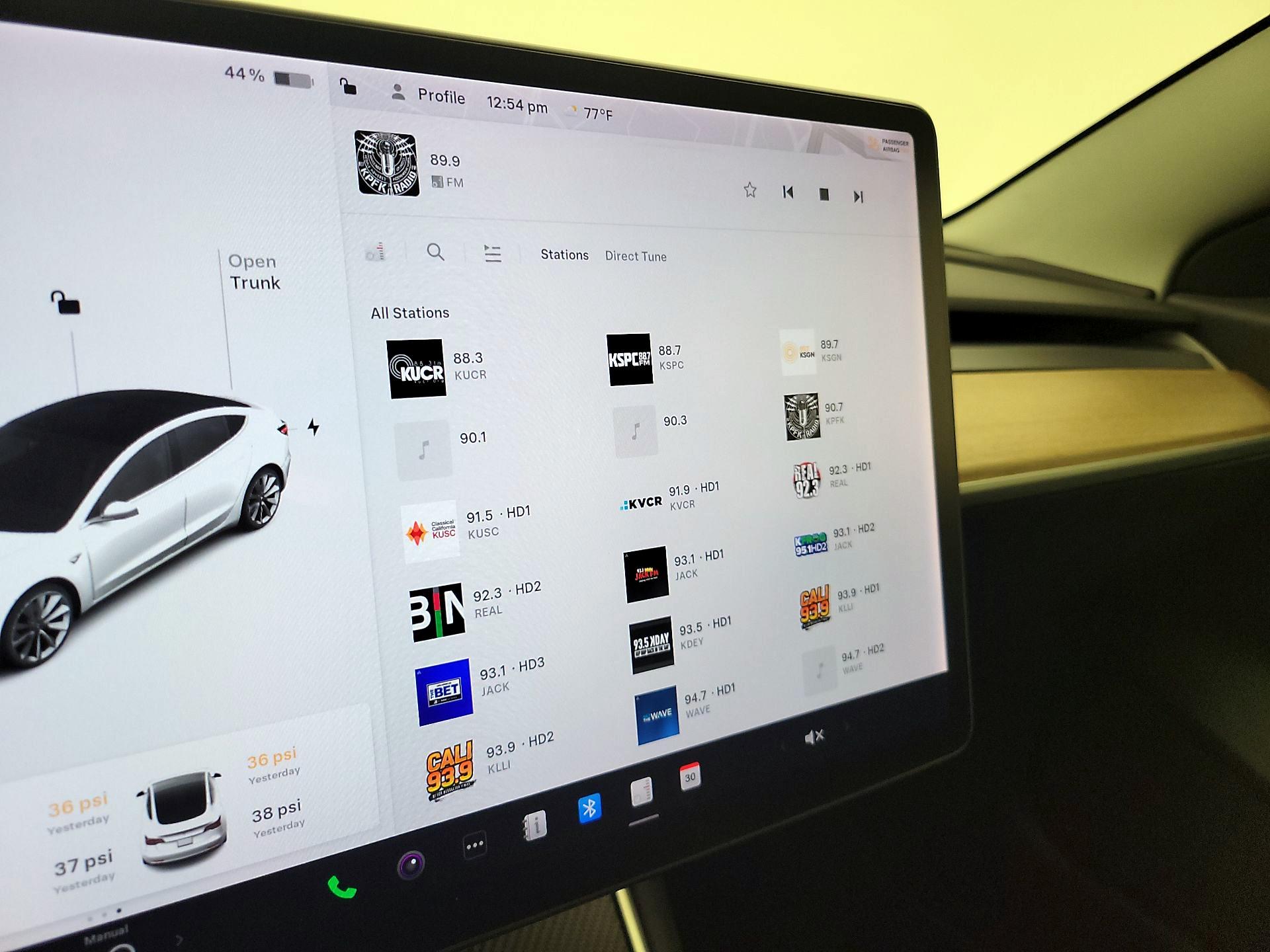 Thumbnail: 2019 Tesla Model 3 - 15