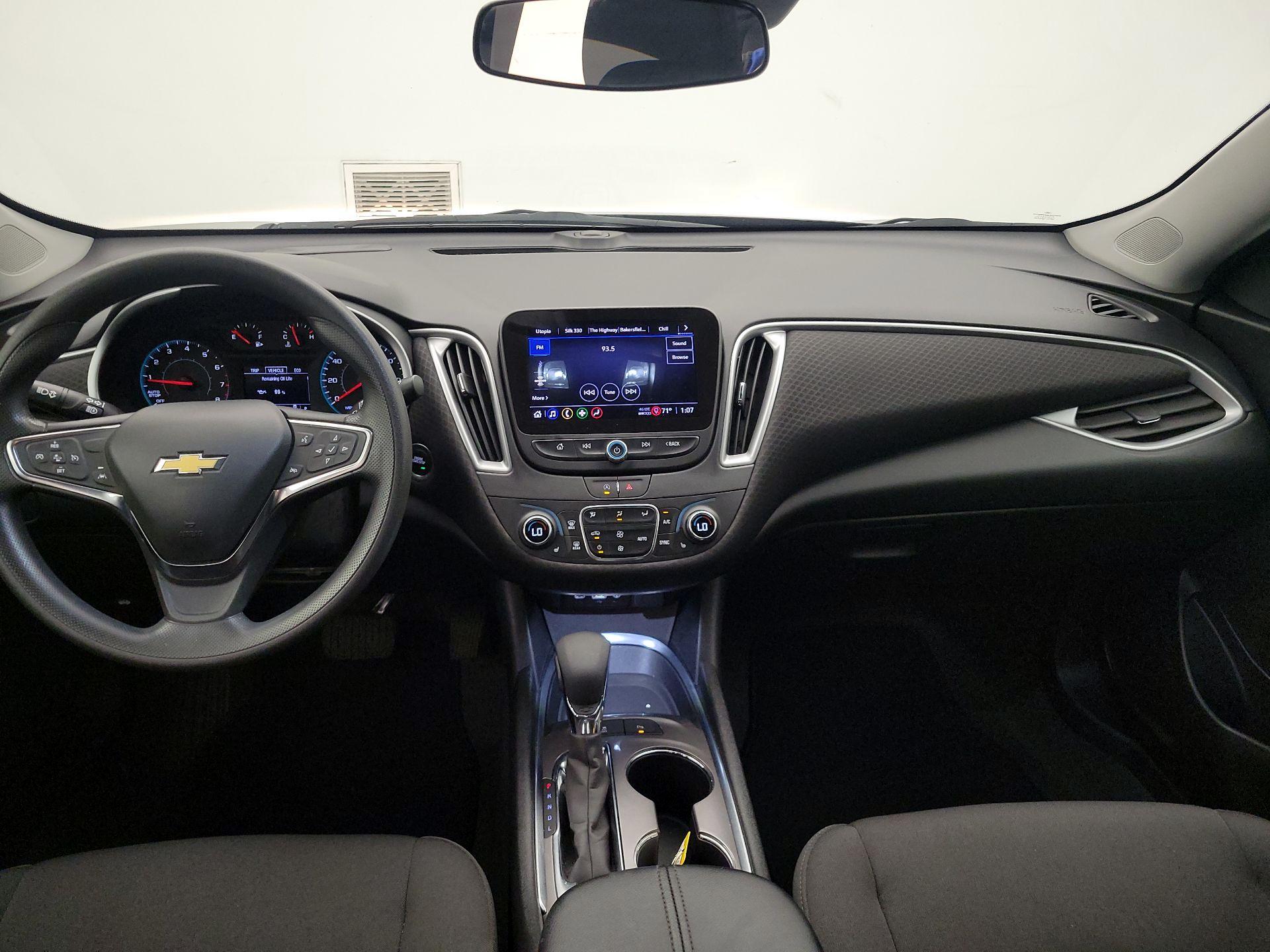 Thumbnail: 2024 Chevrolet Malibu - 9