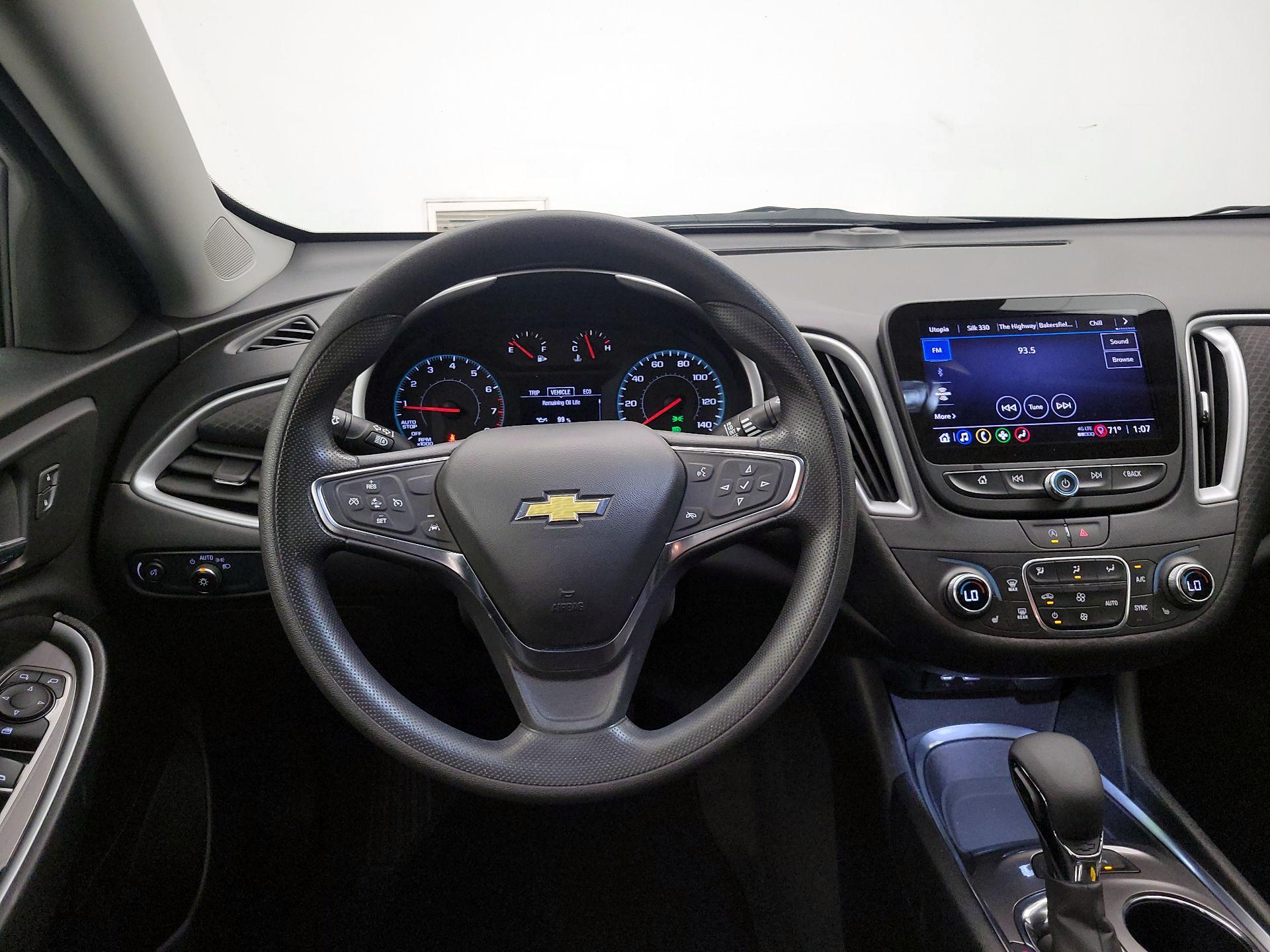 Thumbnail: 2024 Chevrolet Malibu - 10