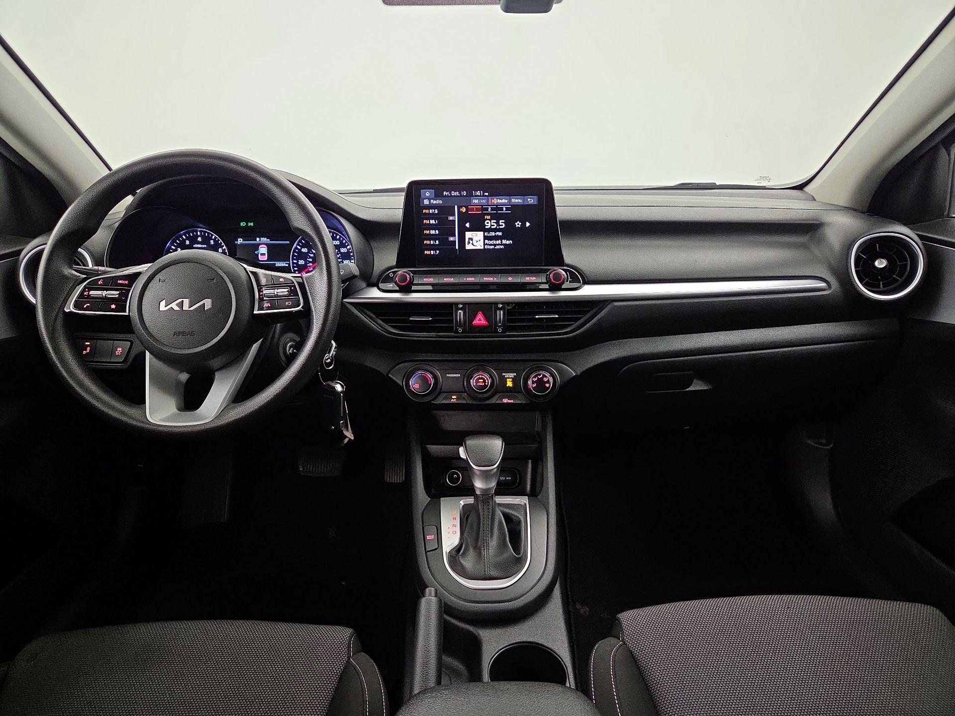 Thumbnail: 2023 Kia Forte - 9
