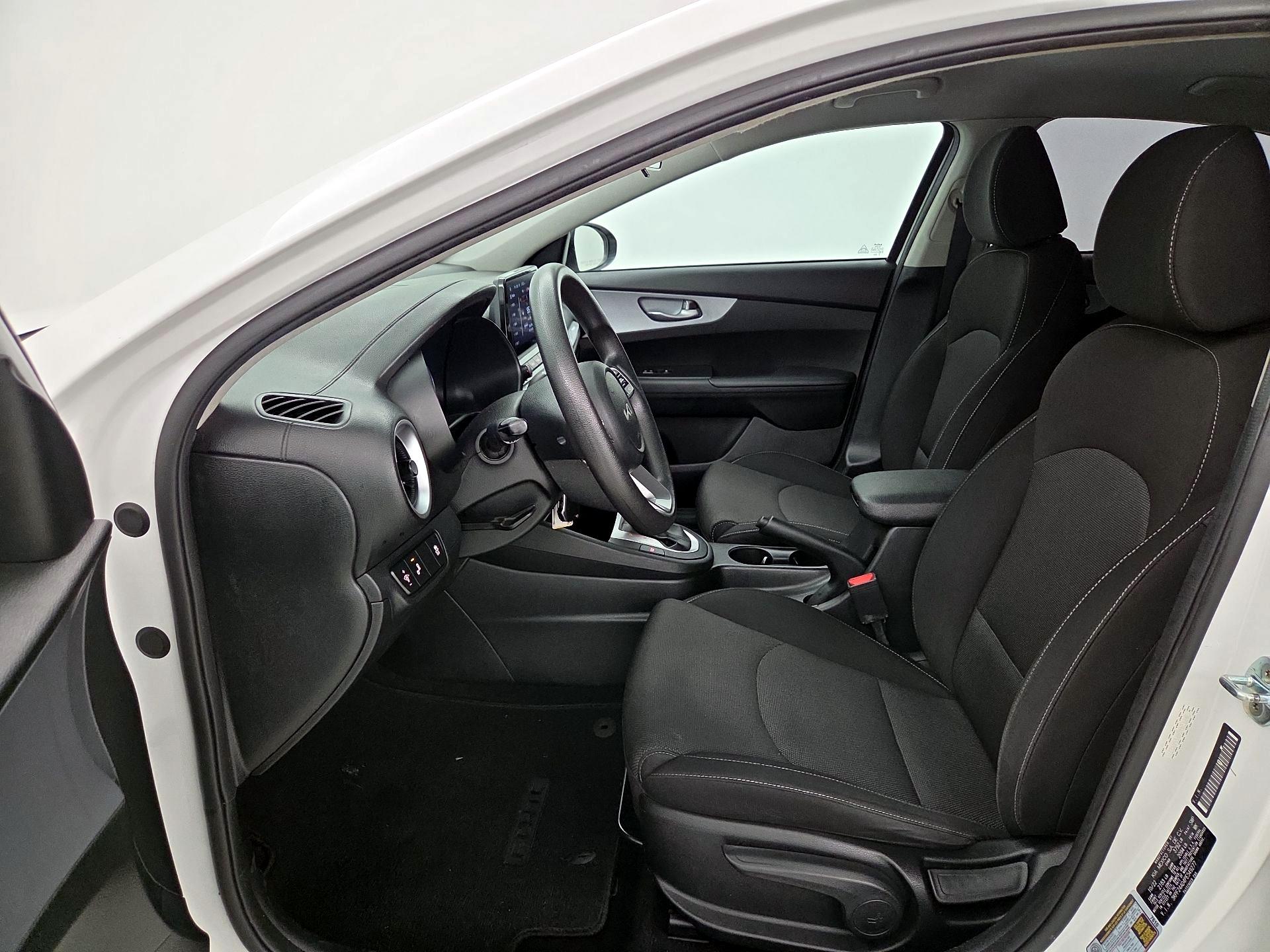 Thumbnail: 2023 Kia Forte - 11