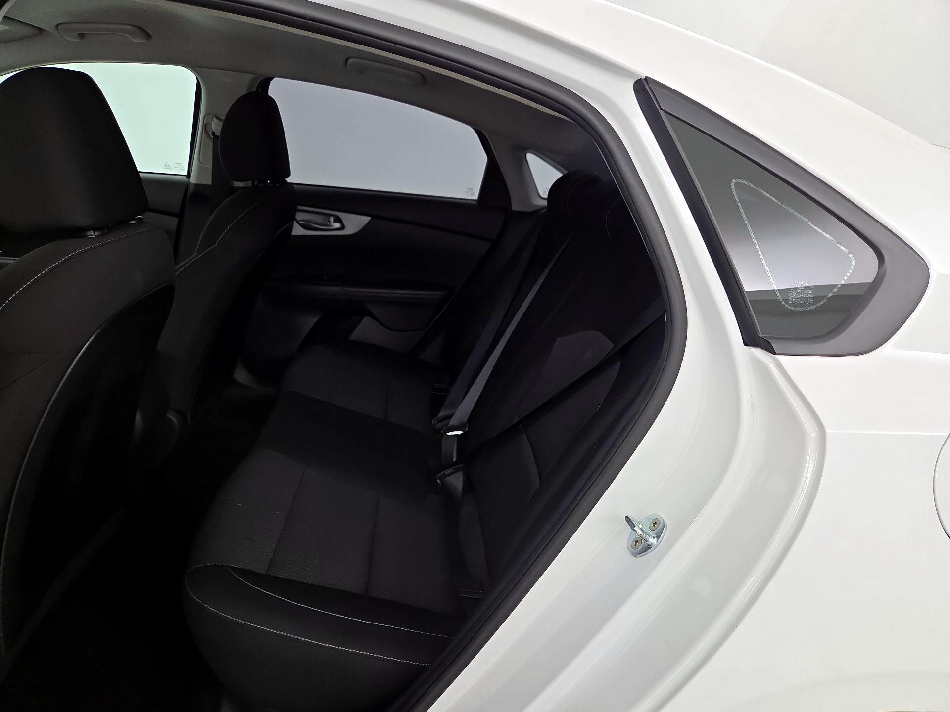 Thumbnail: 2023 Kia Forte - 19