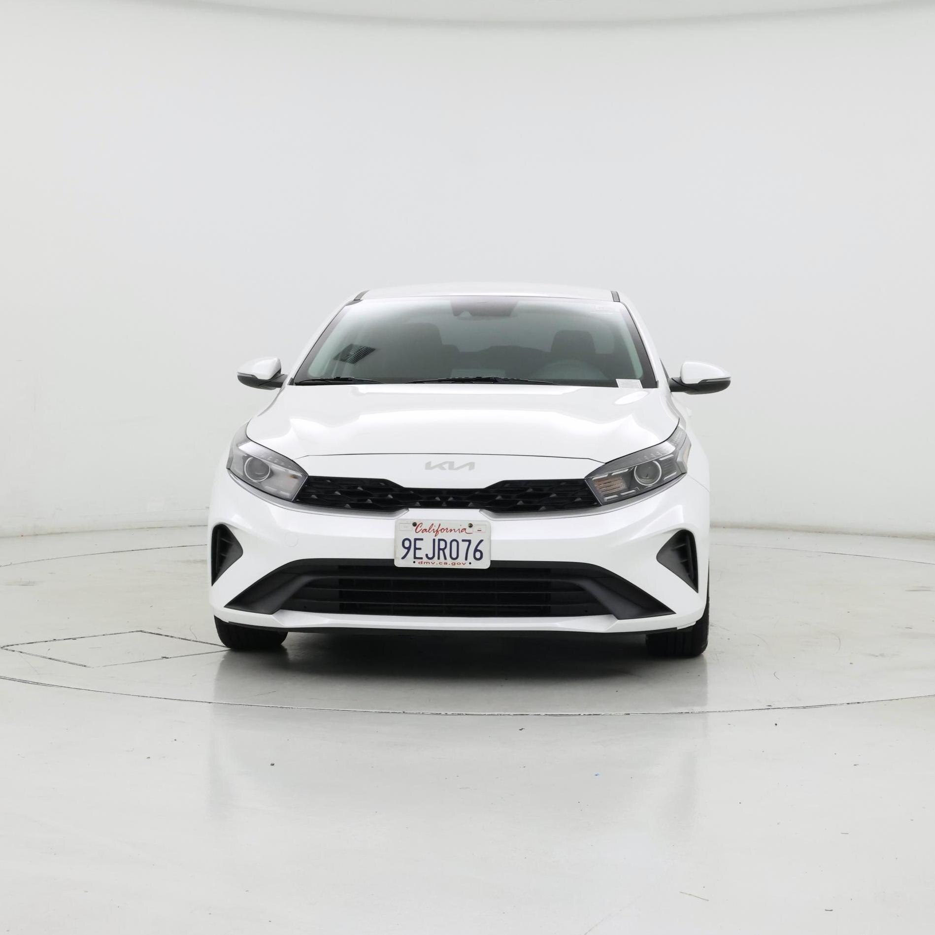 Thumbnail: 2023 Kia Forte - 5
