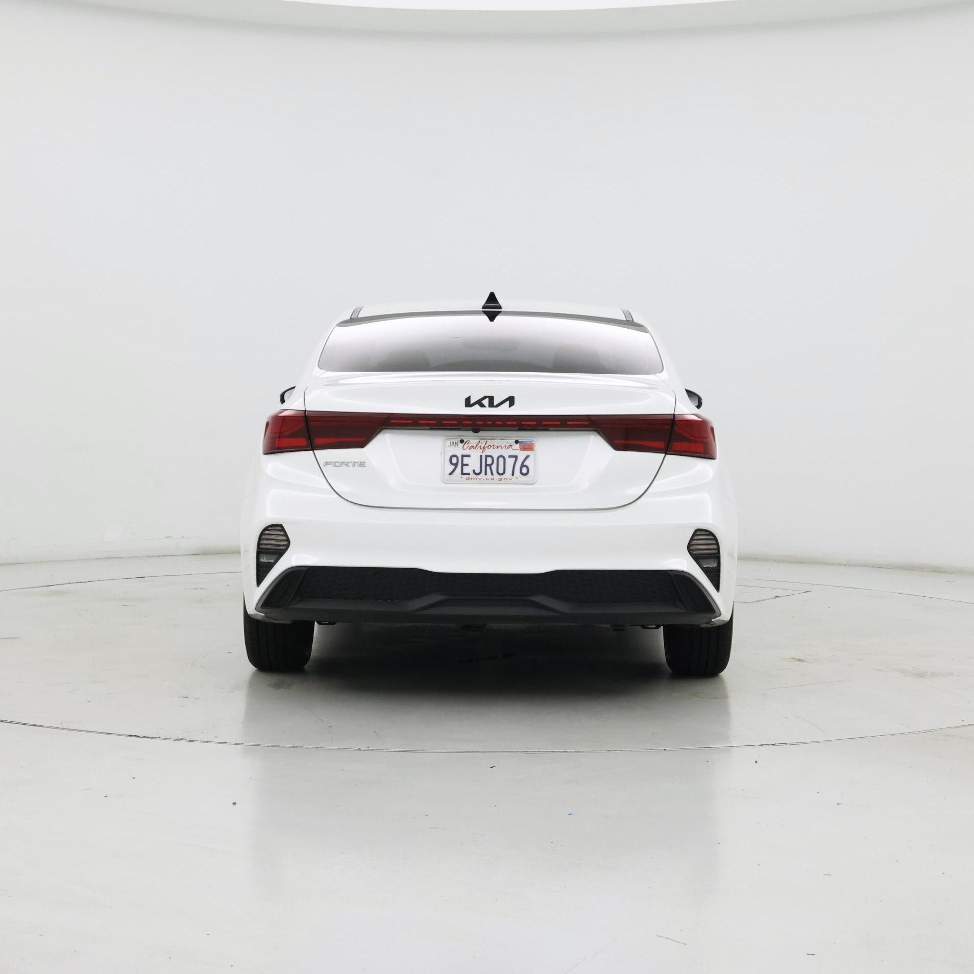Thumbnail: 2023 Kia Forte - 6