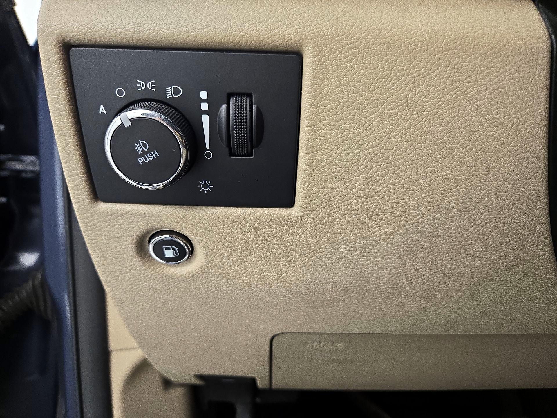 Thumbnail: 2021 Jeep Grand Cherokee - 13