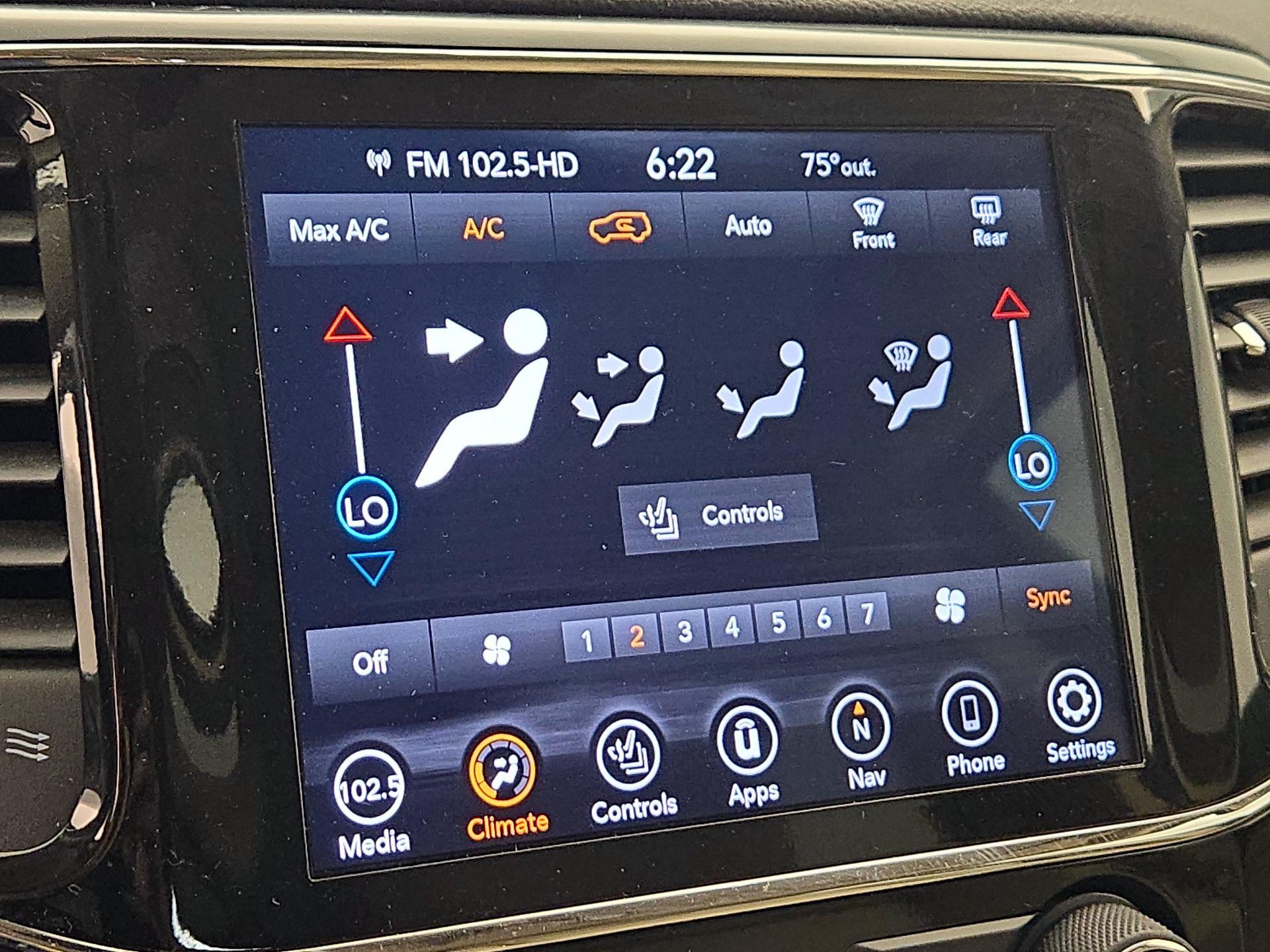 Thumbnail: 2021 Jeep Grand Cherokee - 17