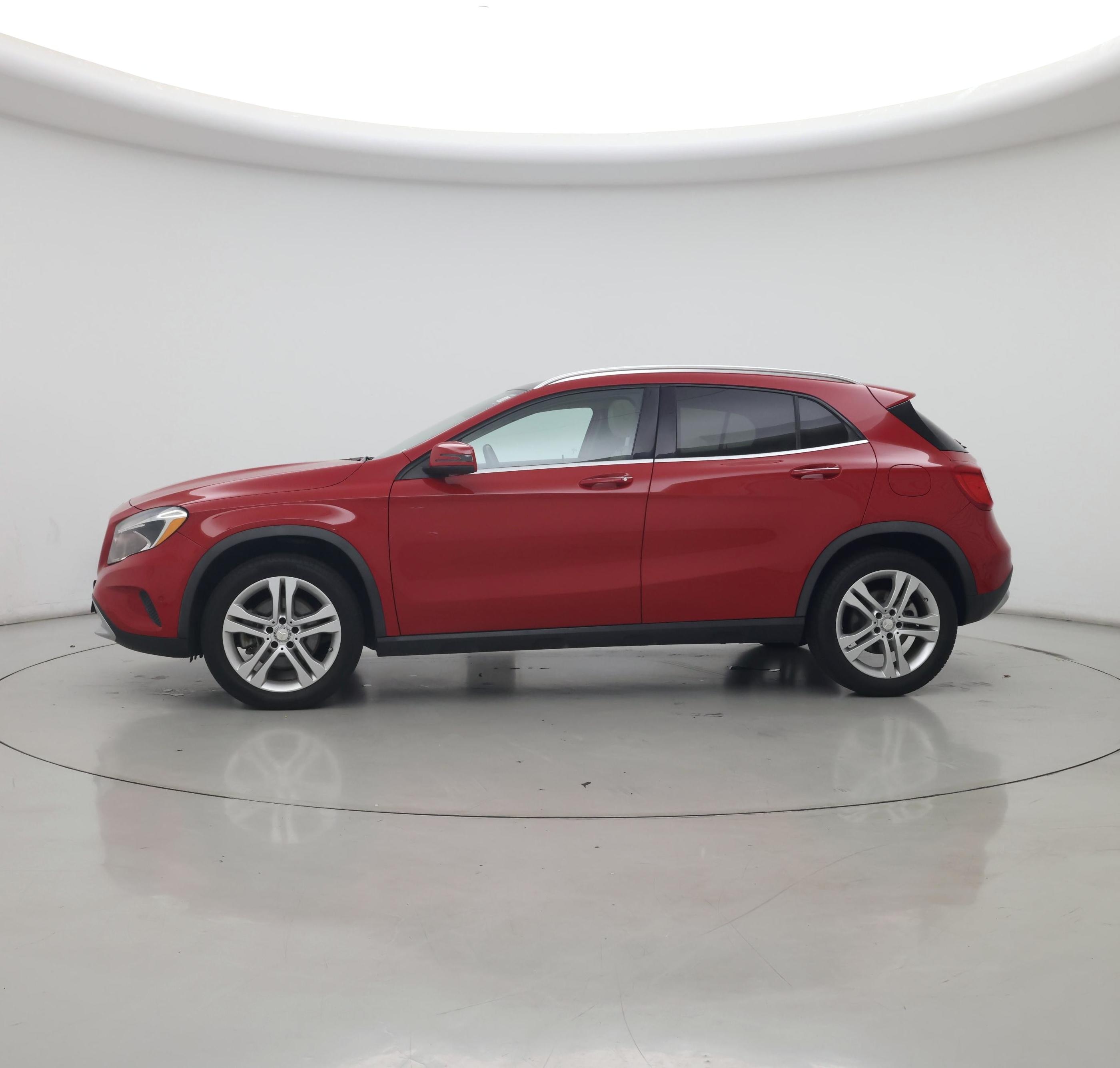 Thumbnail: 2015 Mercedes-Benz GLA - 3