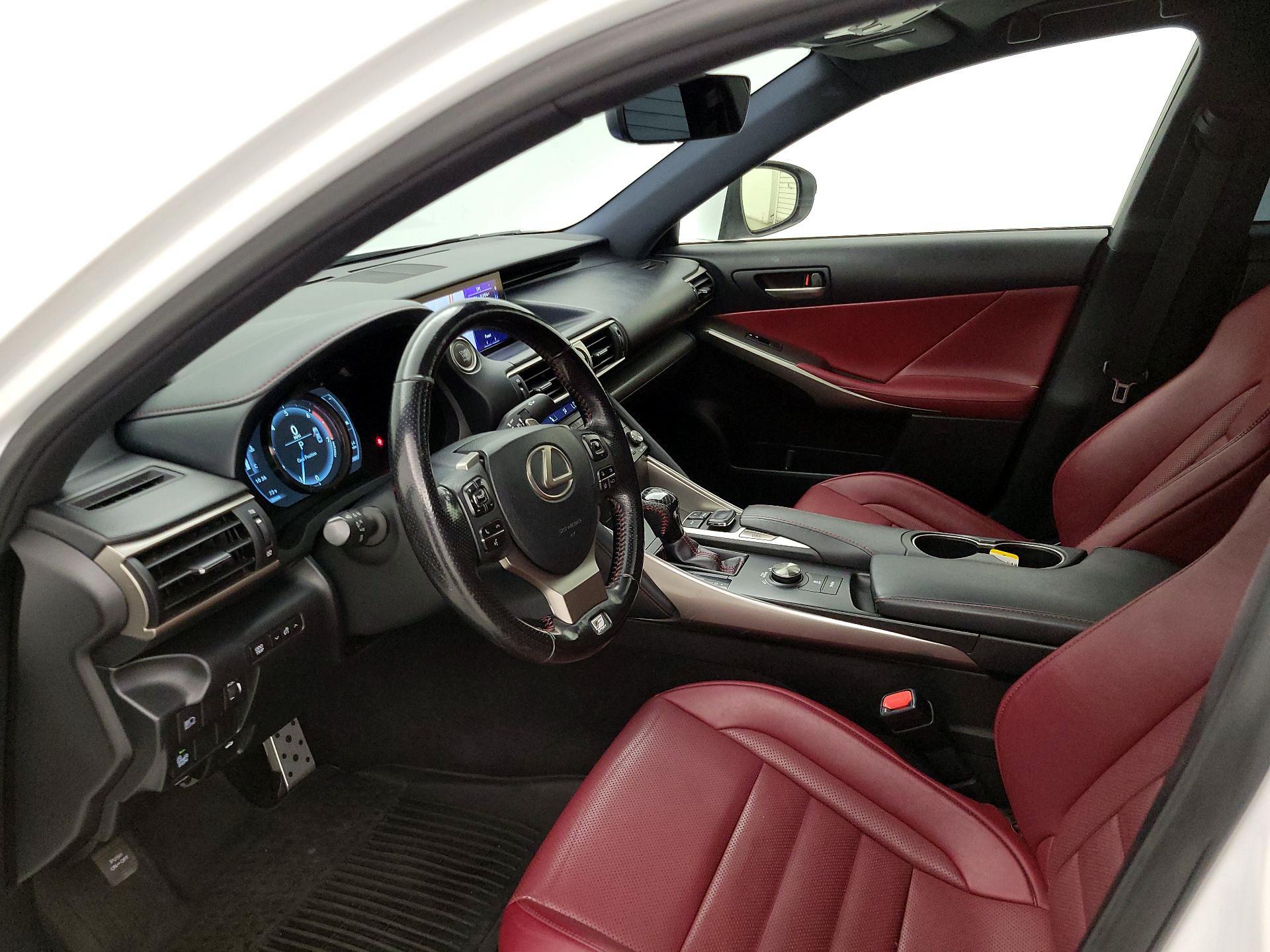 Thumbnail: 2017 Lexus IS - 11
