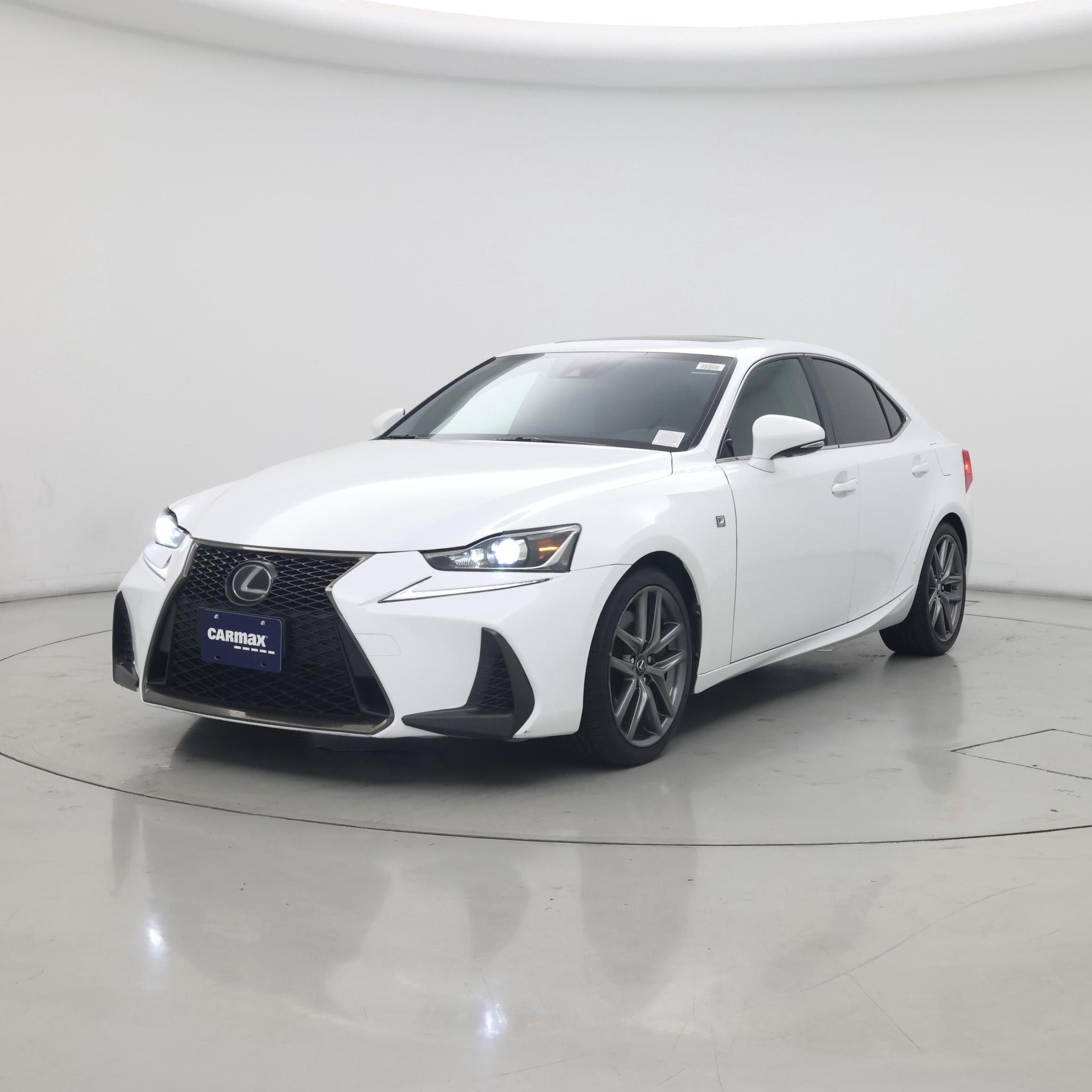 Thumbnail: 2017 Lexus IS - 4