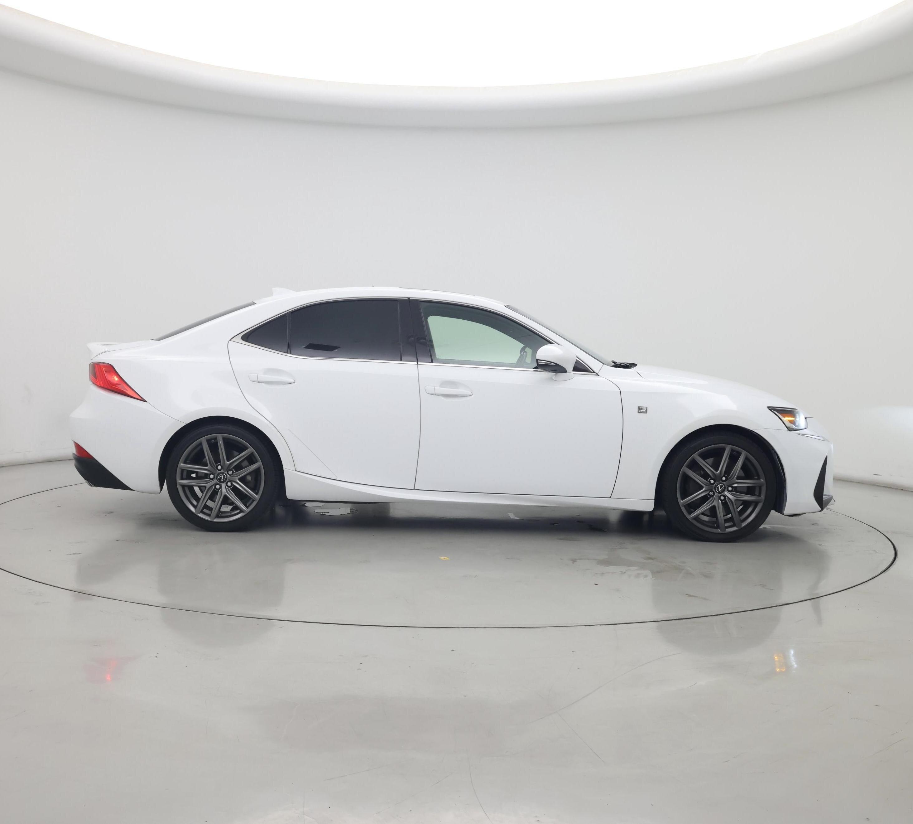 Thumbnail: 2017 Lexus IS - 7