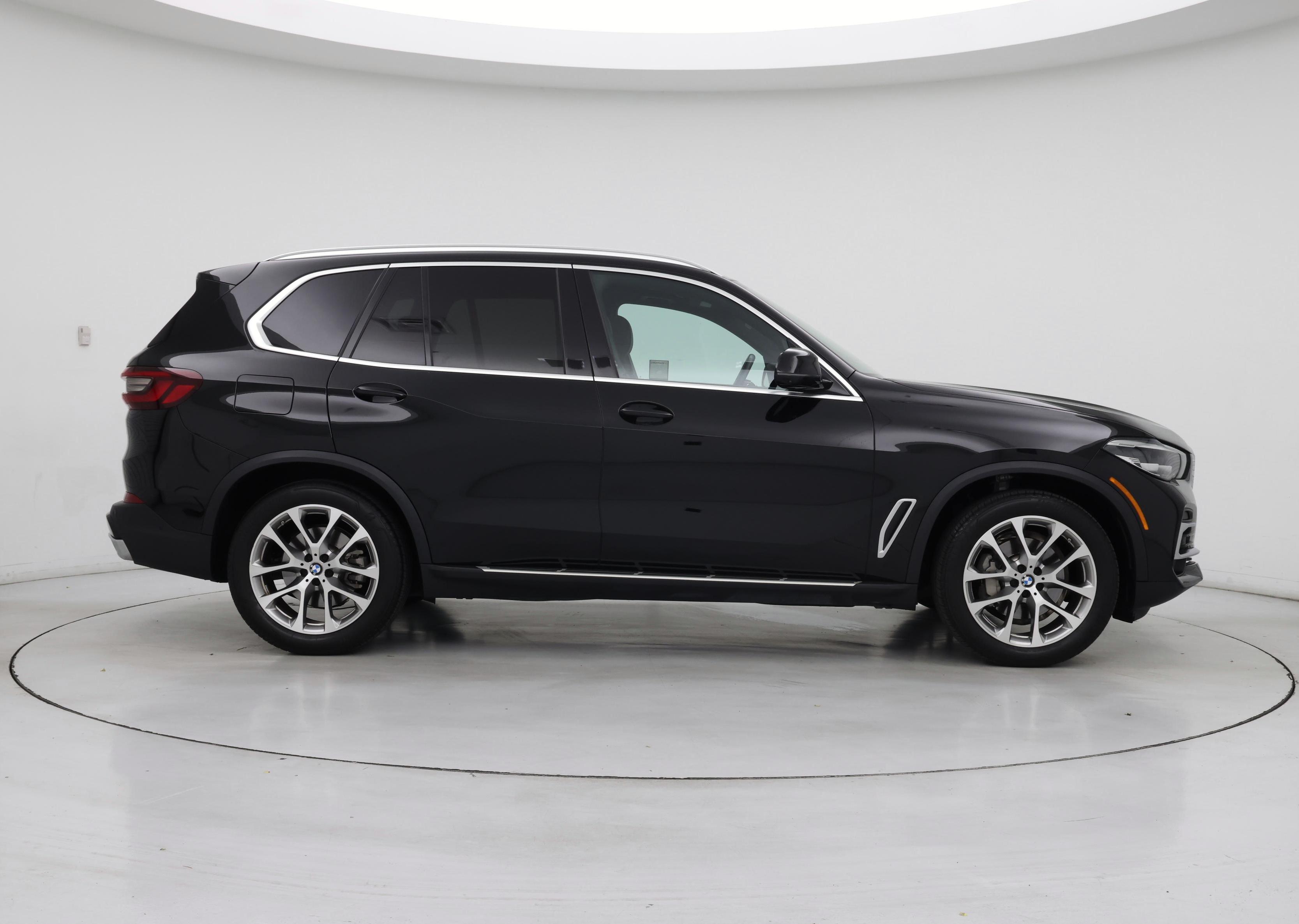 Thumbnail: 2023 BMW X5 - 7