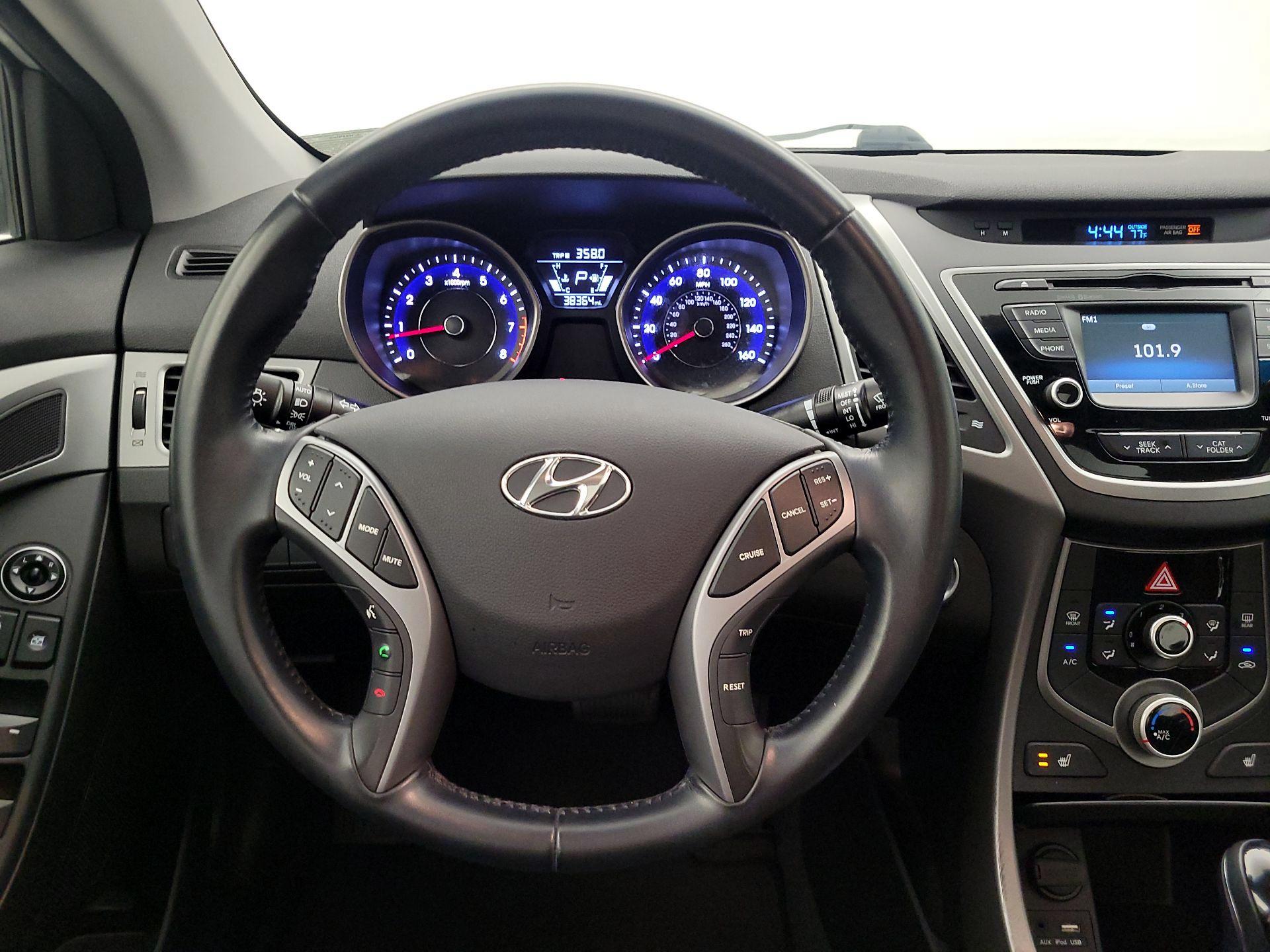 Thumbnail: 2016 Hyundai Elantra - 10