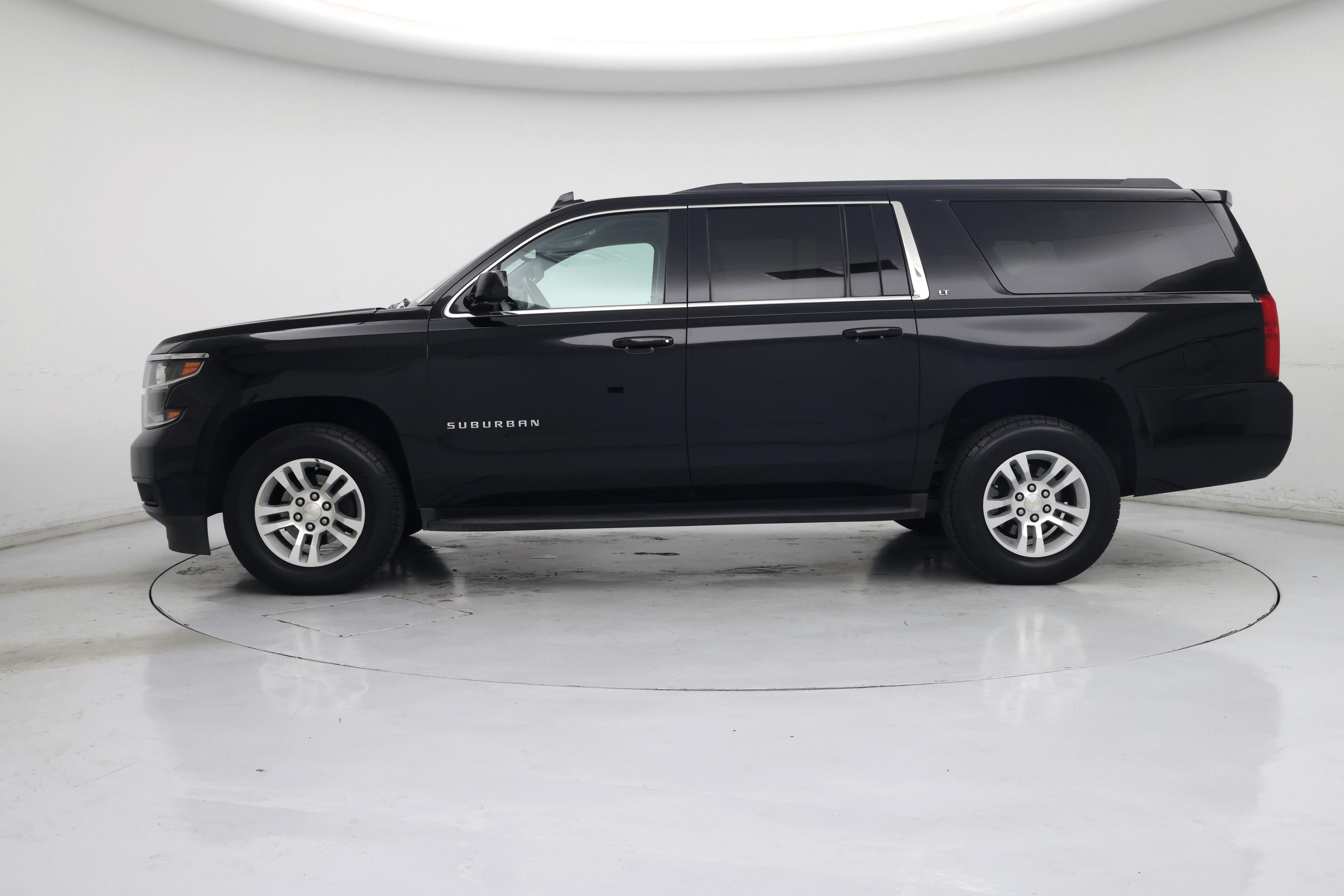 Thumbnail: 2019 Chevrolet Suburban - 3