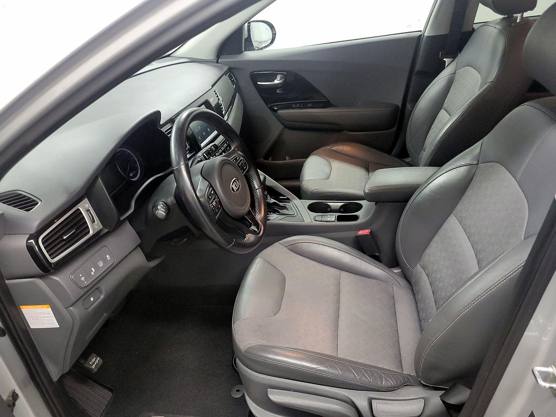 Thumbnail: 2018 Kia Niro - 11
