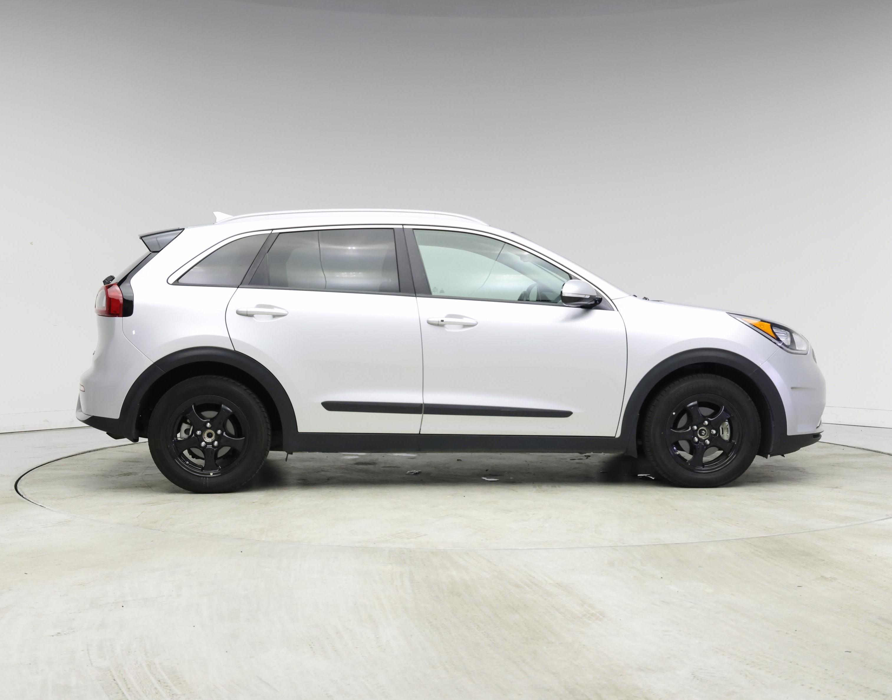 Thumbnail: 2018 Kia Niro - 7