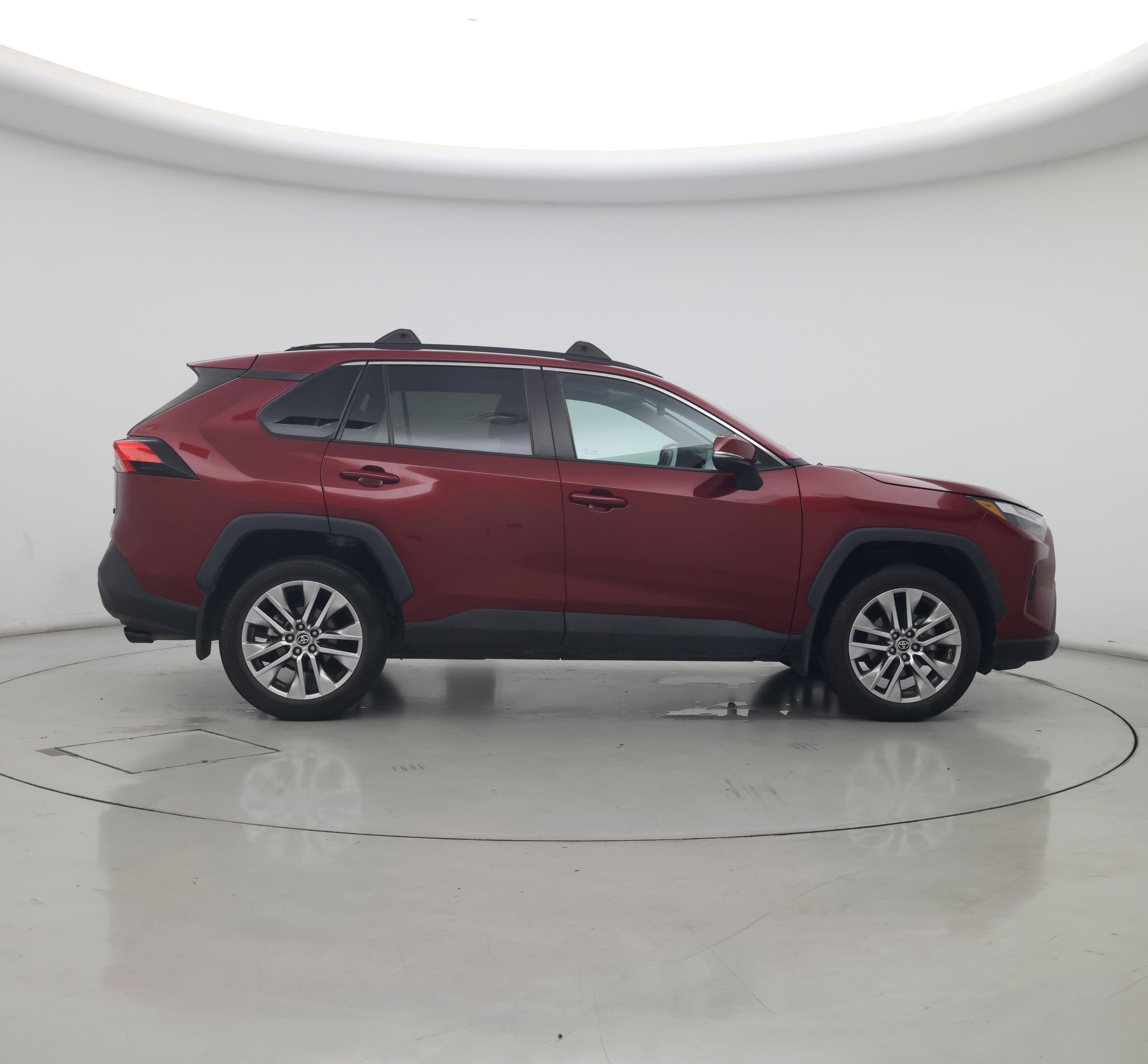 Thumbnail: 2022 Toyota RAV4 - 7