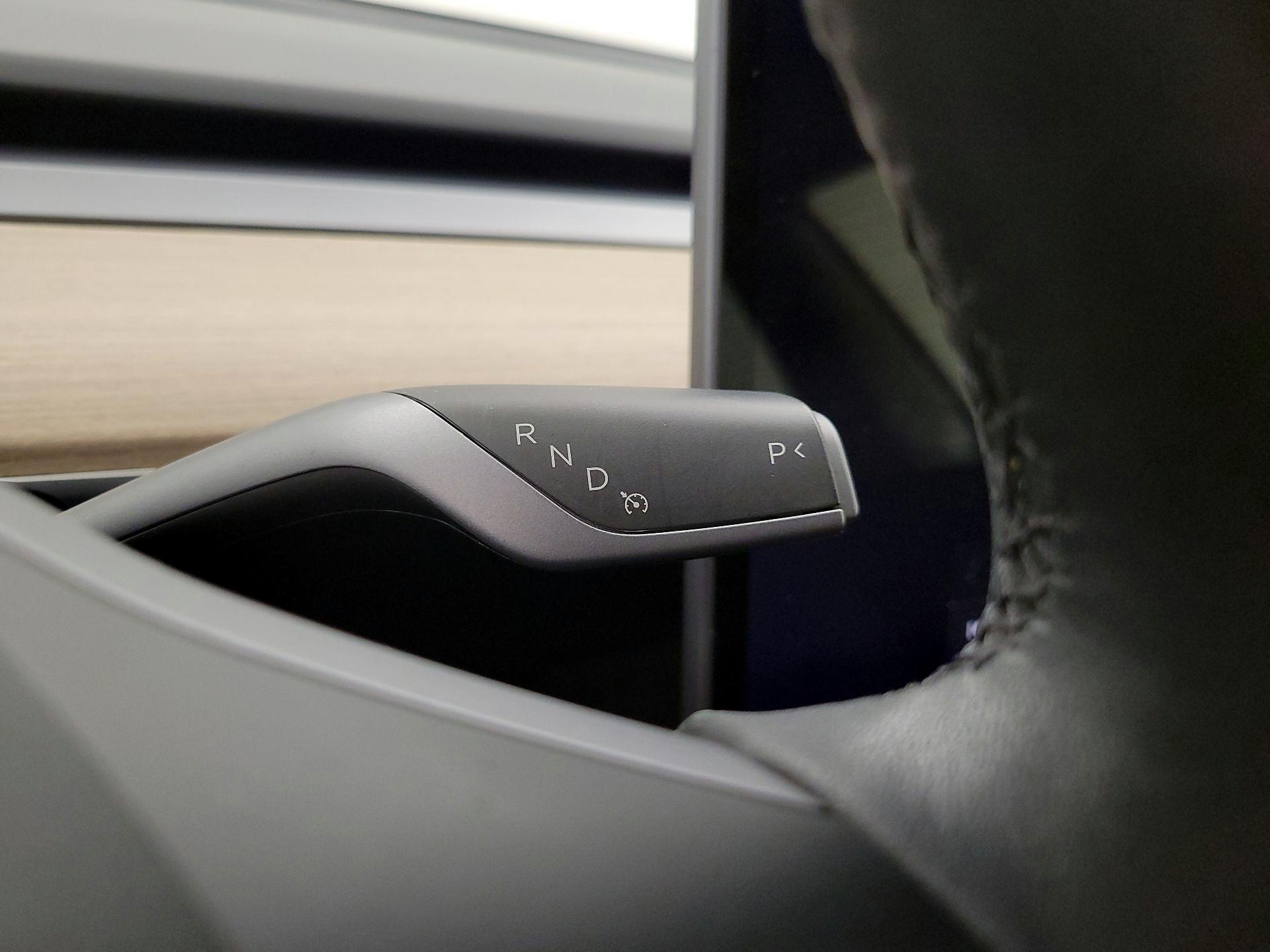 Thumbnail: 2022 Tesla Model 3 - 17