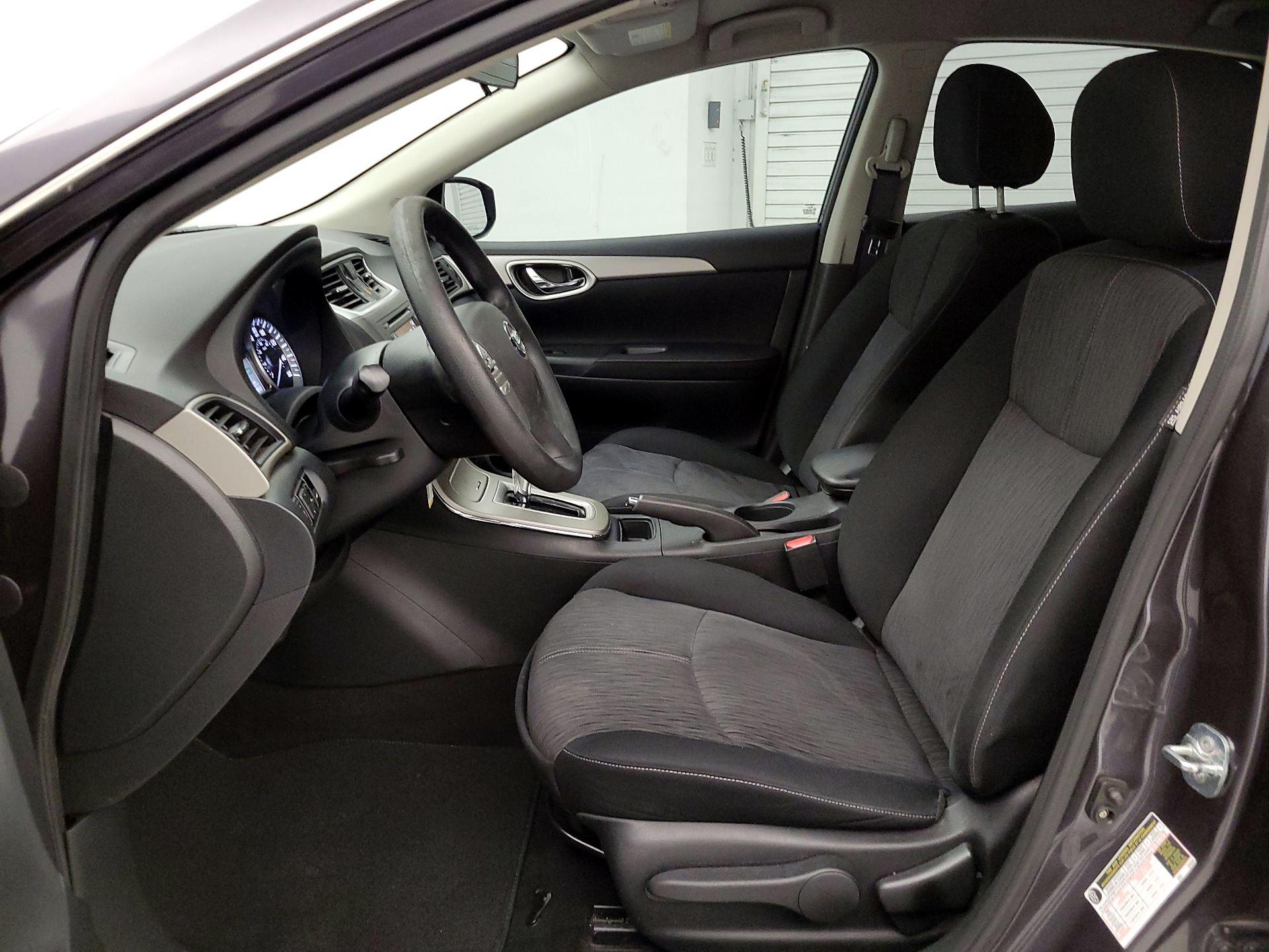 Thumbnail: 2014 Nissan Sentra - 11
