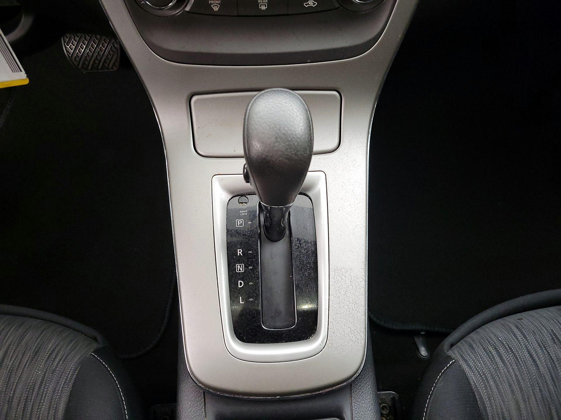 Thumbnail: 2014 Nissan Sentra - 16