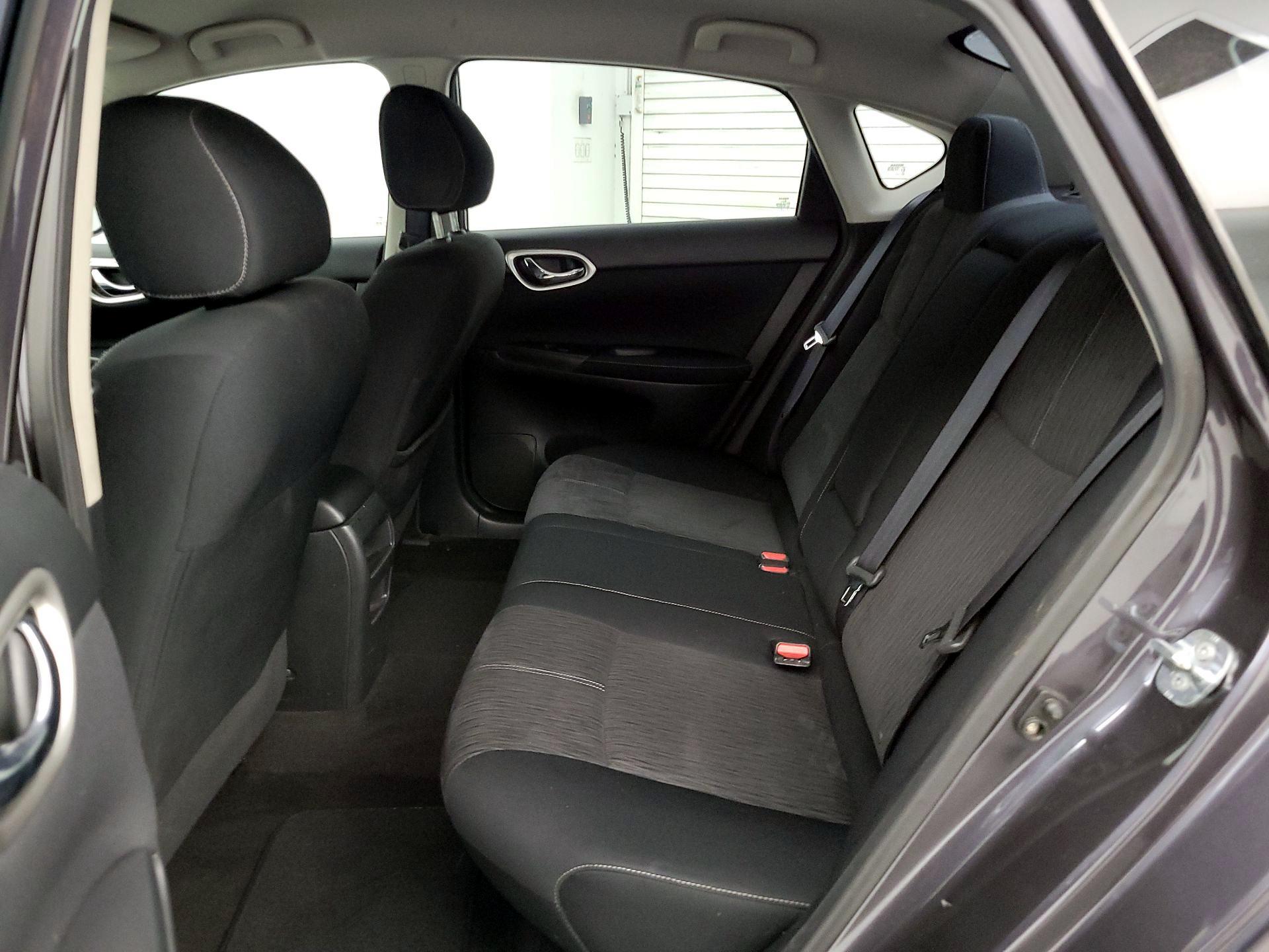 Thumbnail: 2014 Nissan Sentra - 18