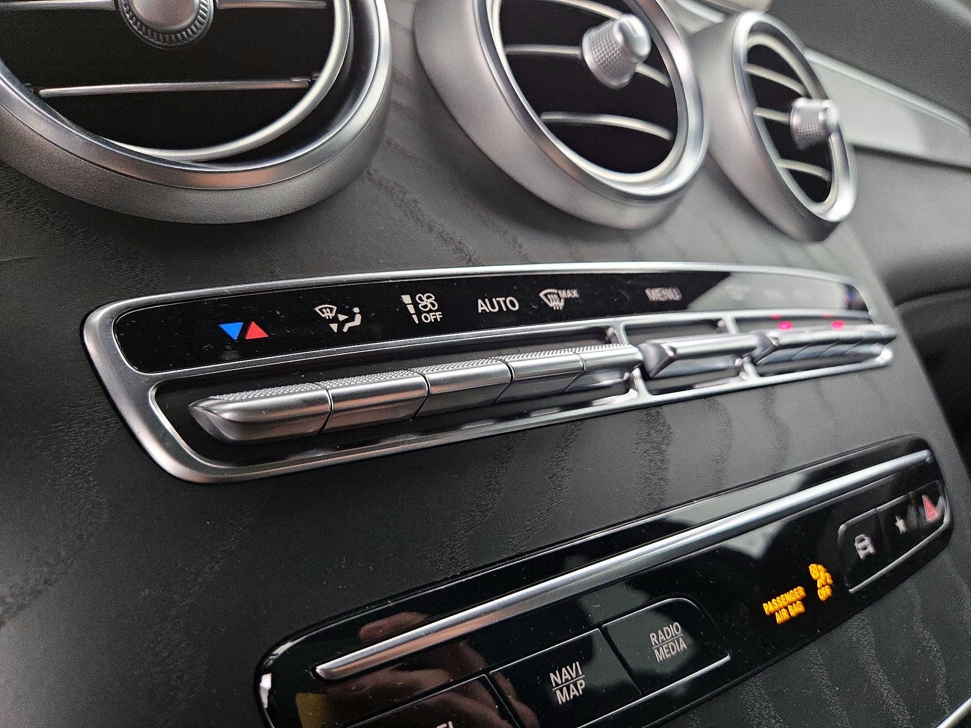 Thumbnail: 2022 Mercedes-Benz GLC - 16