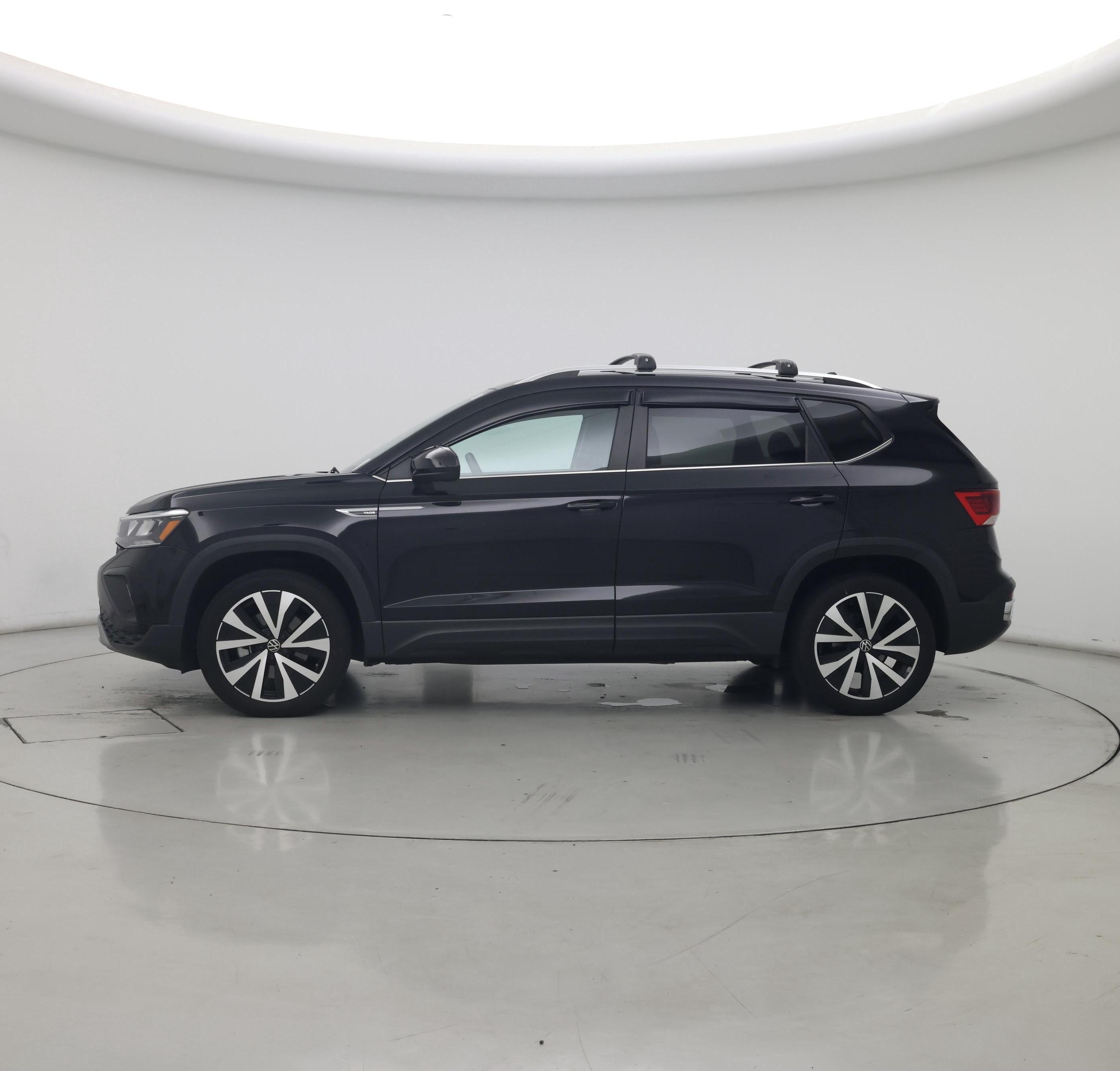 Thumbnail: 2022 Volkswagen Taos - 3