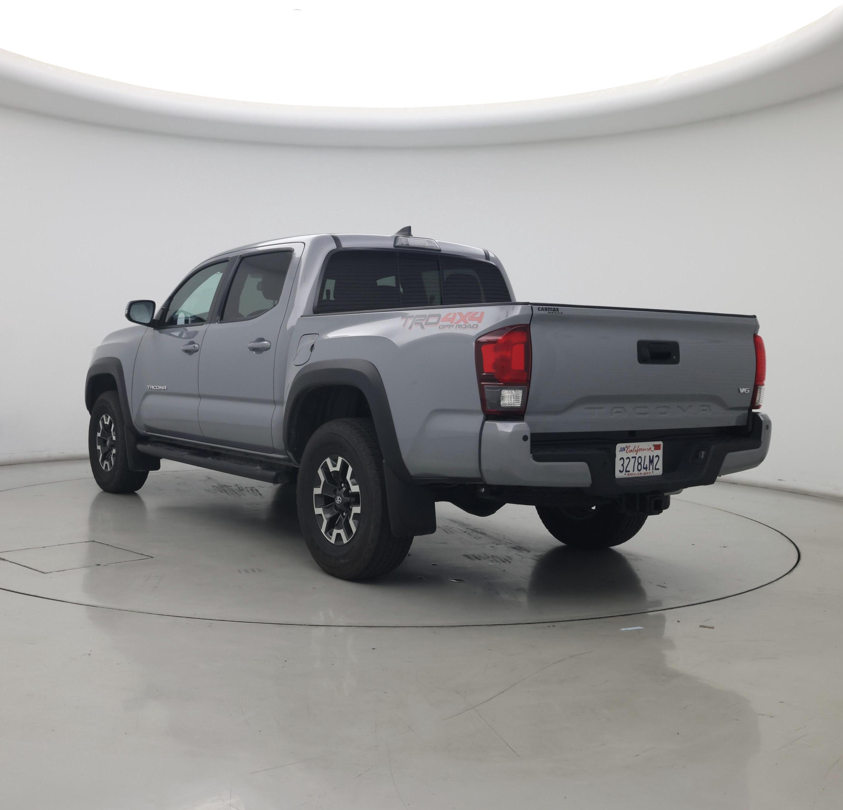 Thumbnail: 2018 Toyota Tacoma - 2
