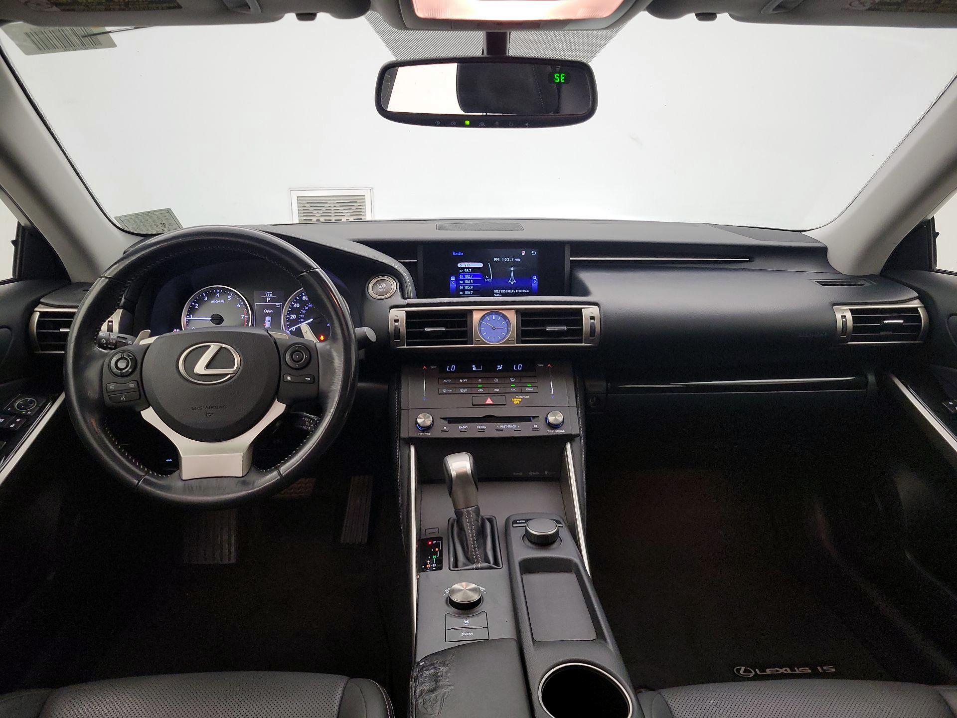 Thumbnail: 2015 Lexus IS - 9